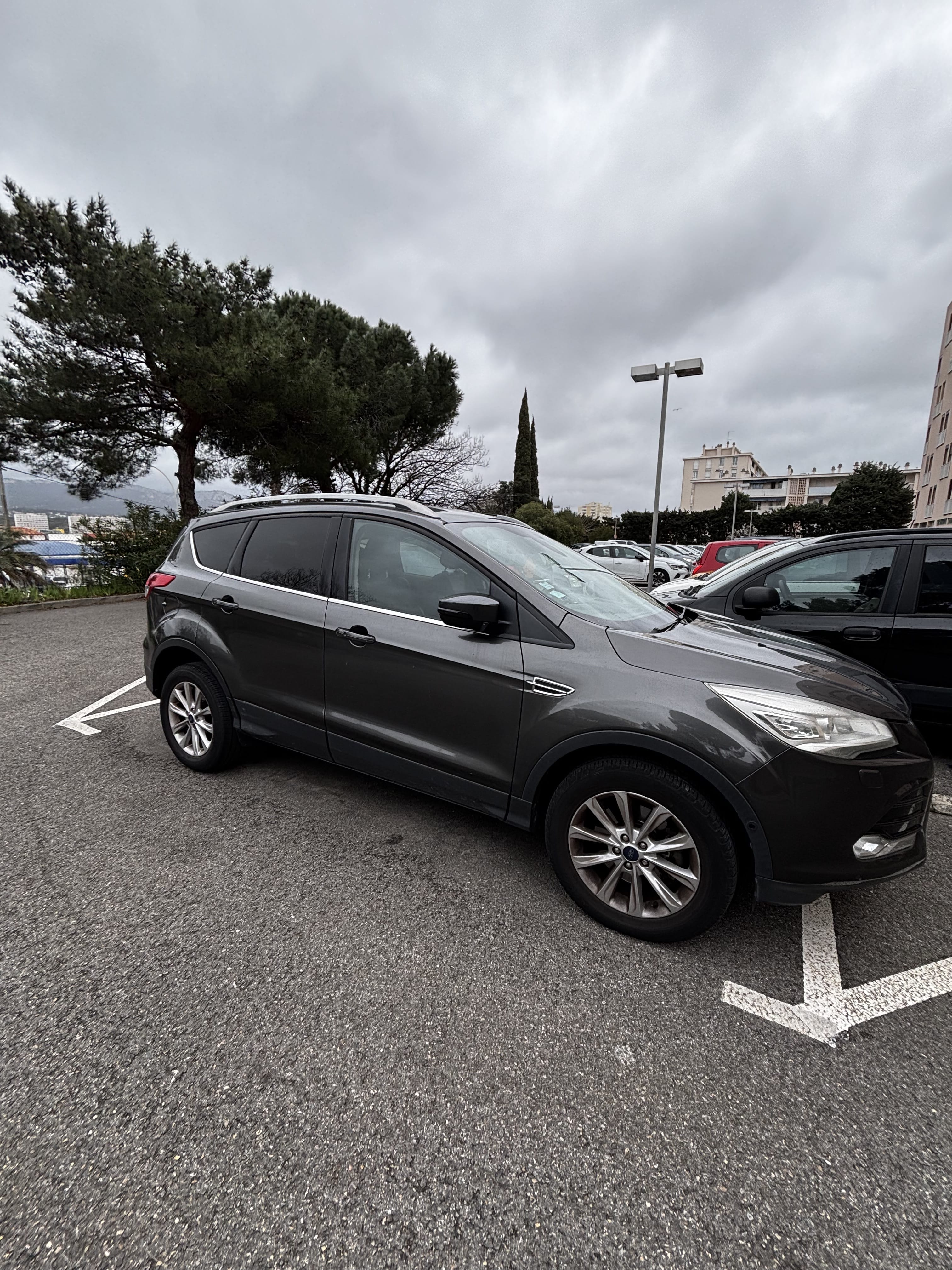 Ford Kuga avec Climatisation