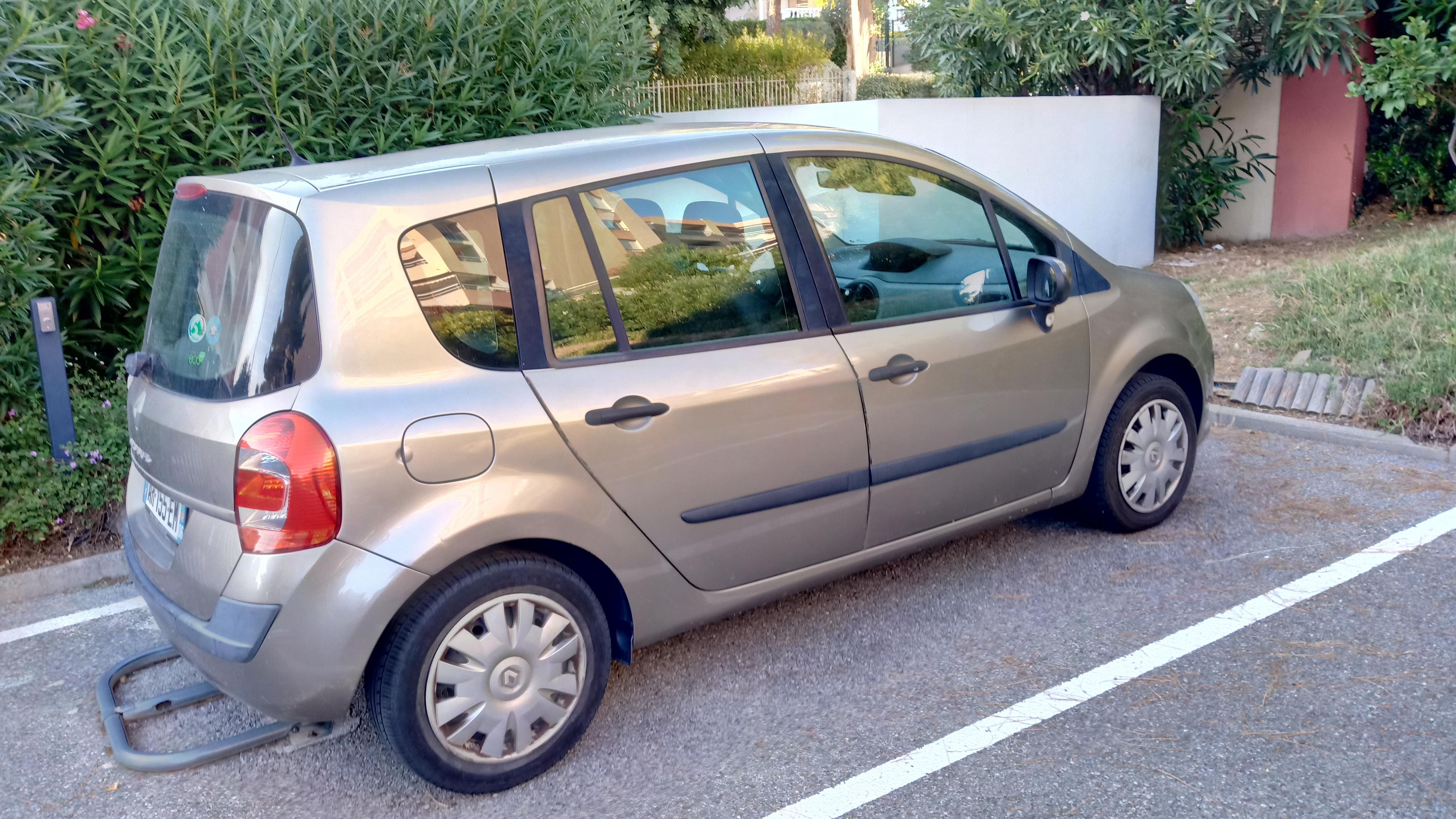 Renault Grand Modus with Air conditioning