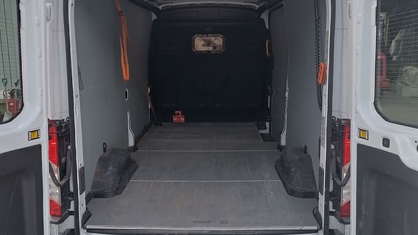 Ford E-Transit med GPS