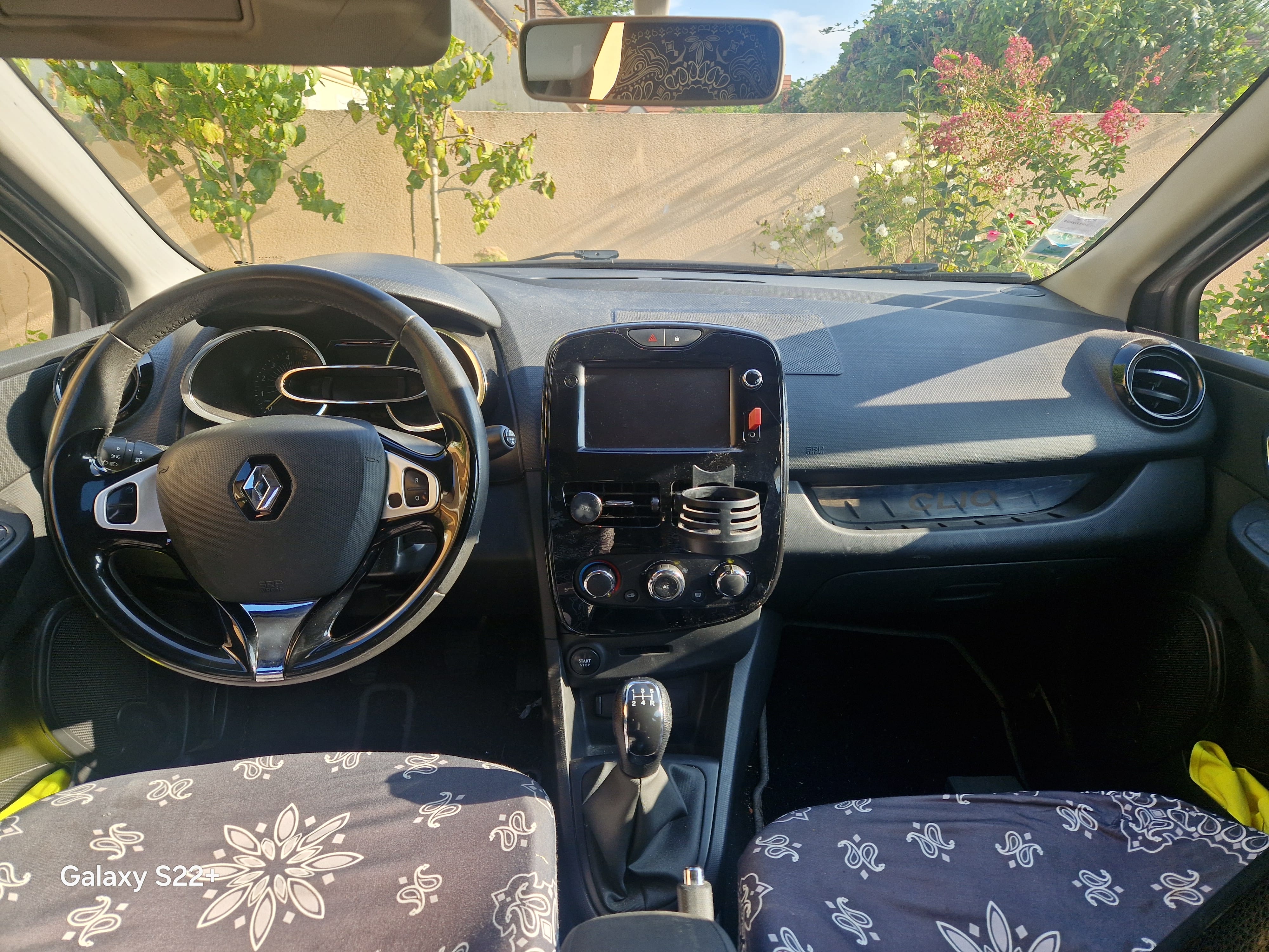 Renault Clio avec Porte-vélos