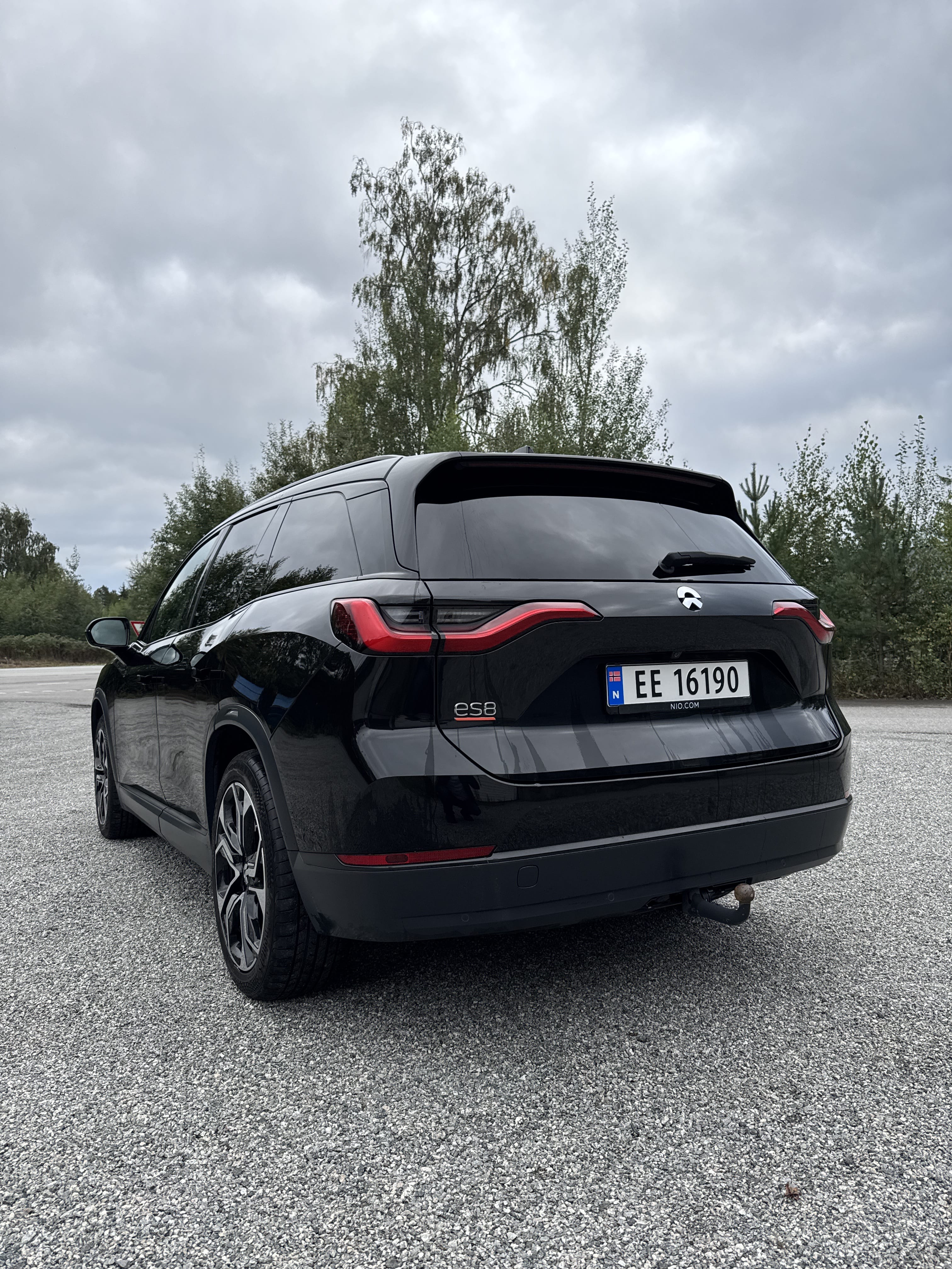 Nio ES8 with GPS