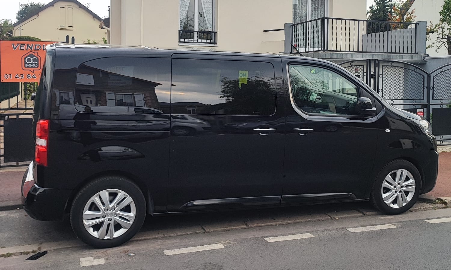 Peugeot Traveller avec Climatisation
