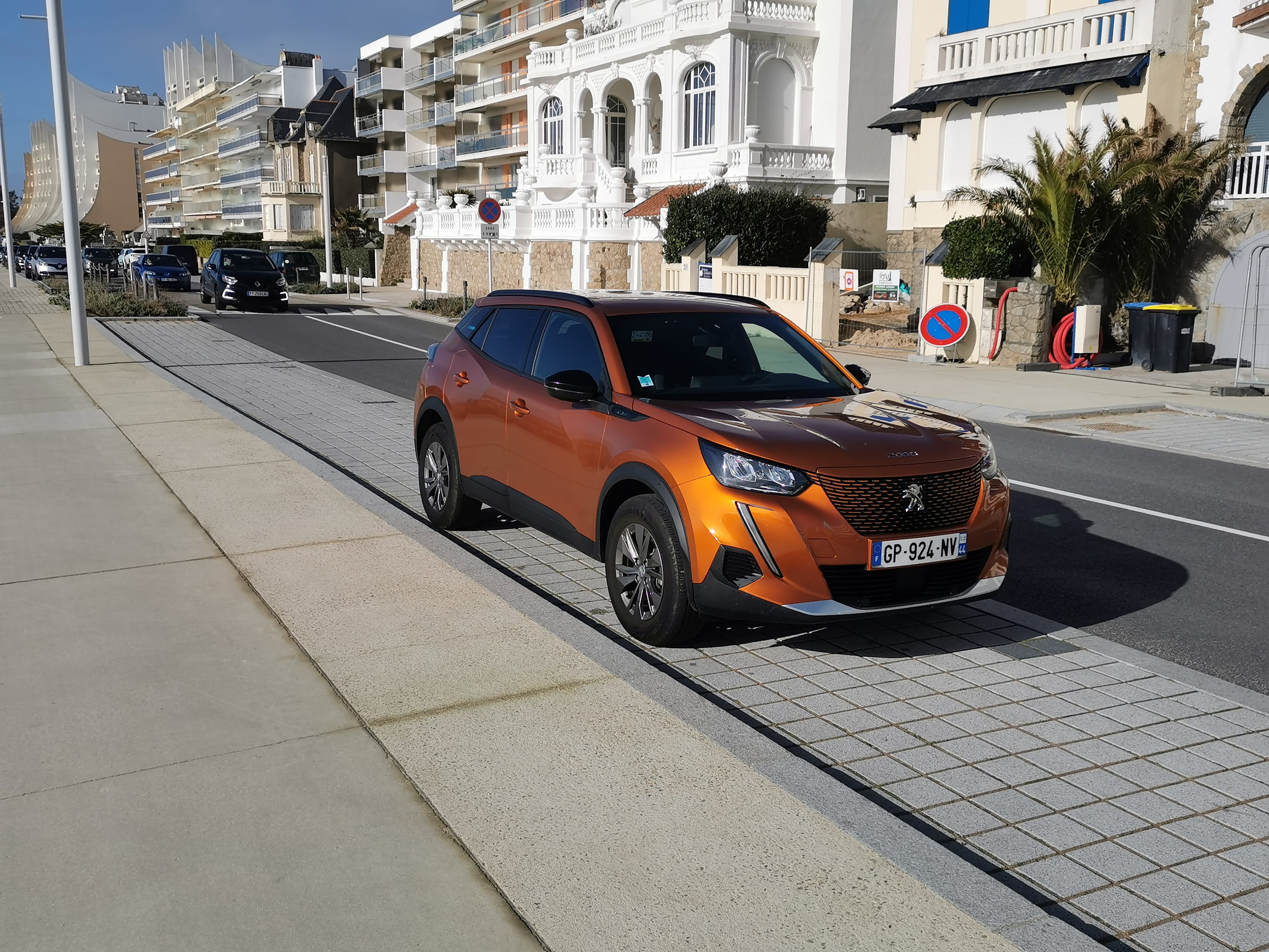 Peugeot e-2008 Electrique, 2023, Électrique, automatique