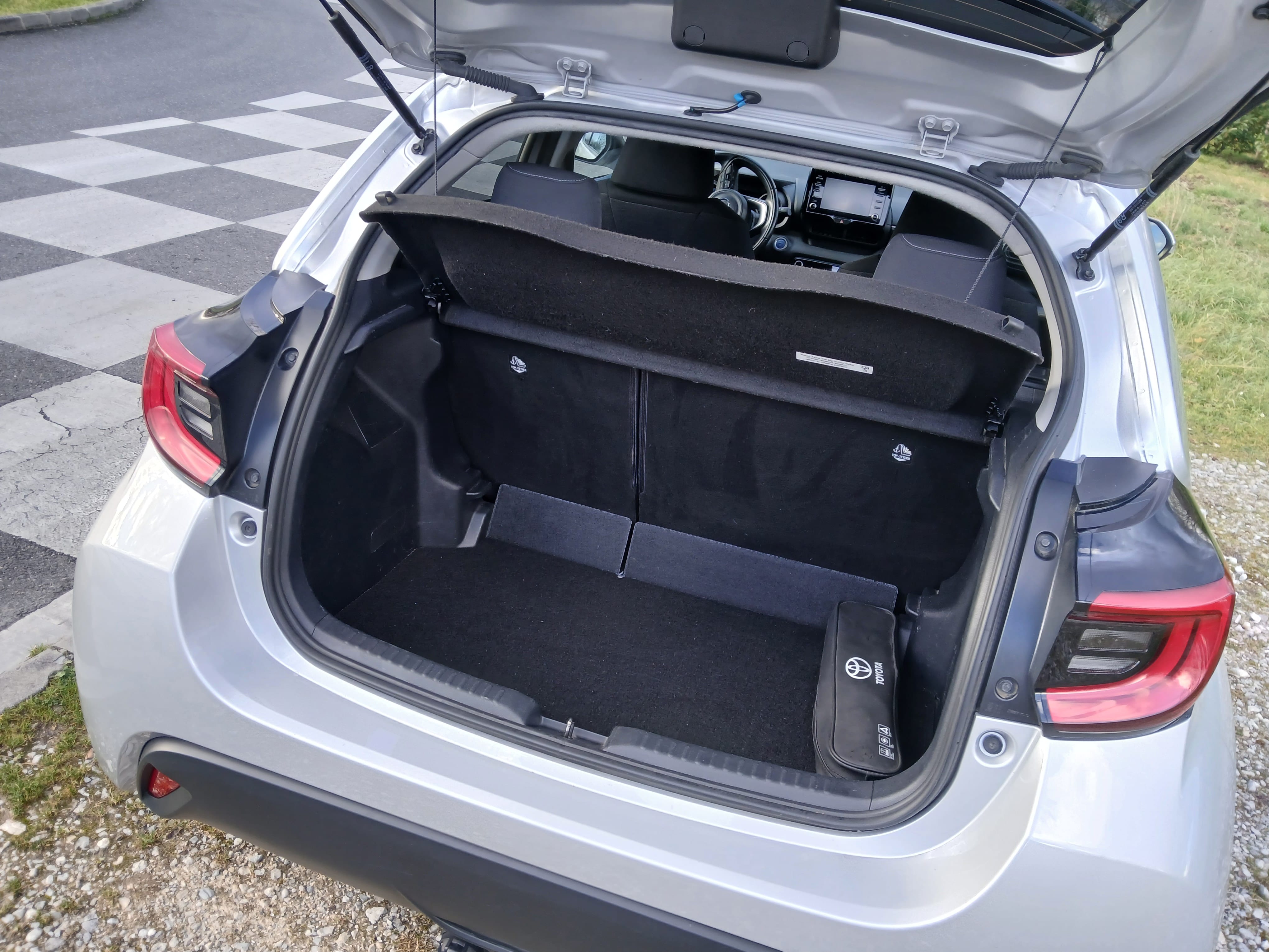 Toyota Yaris Hybride 116h design