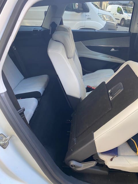Peugeot 5008 avec Entrée audio / iPod
