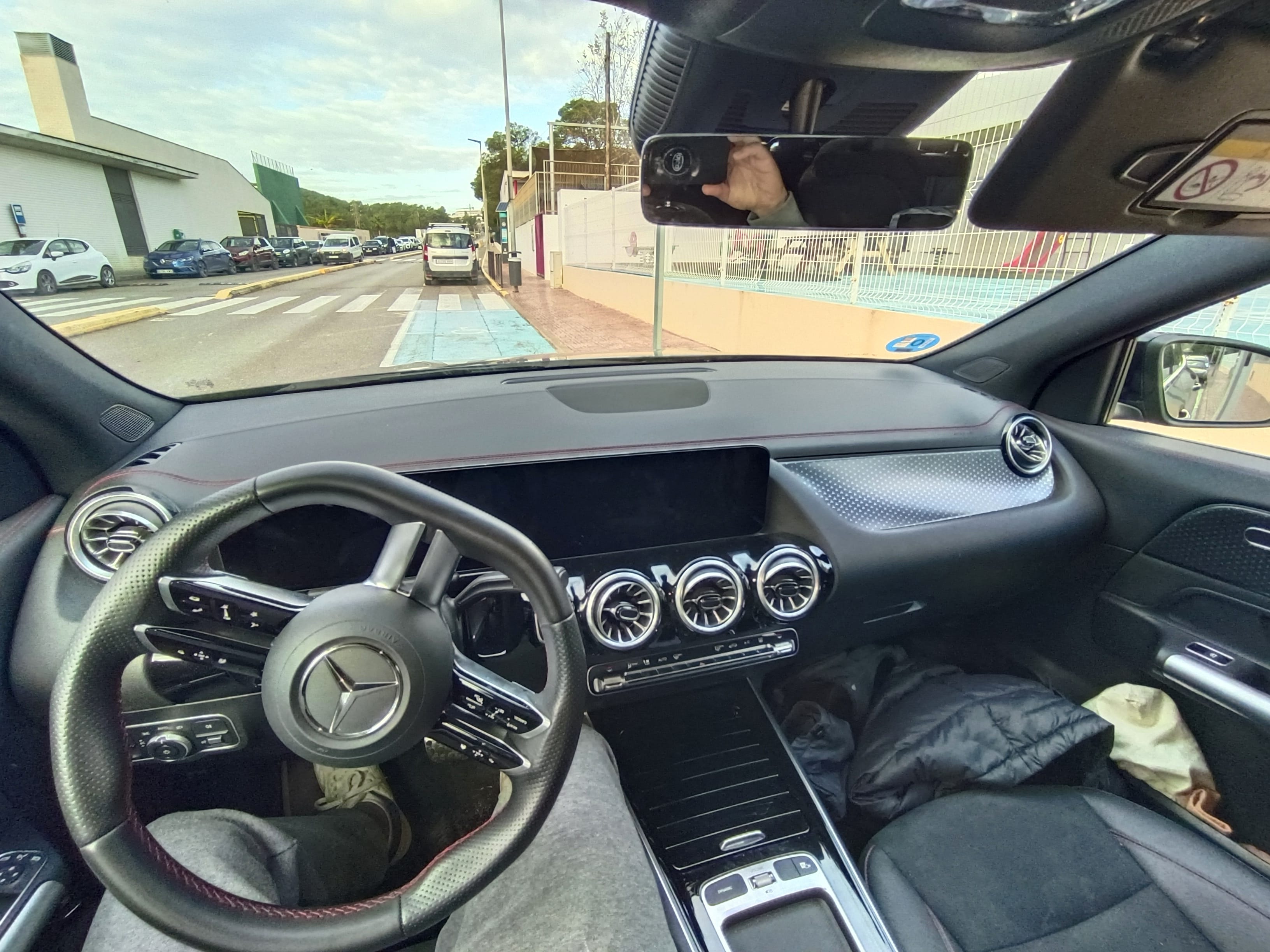 Mercedes-Benz EQA con Control de velocidad