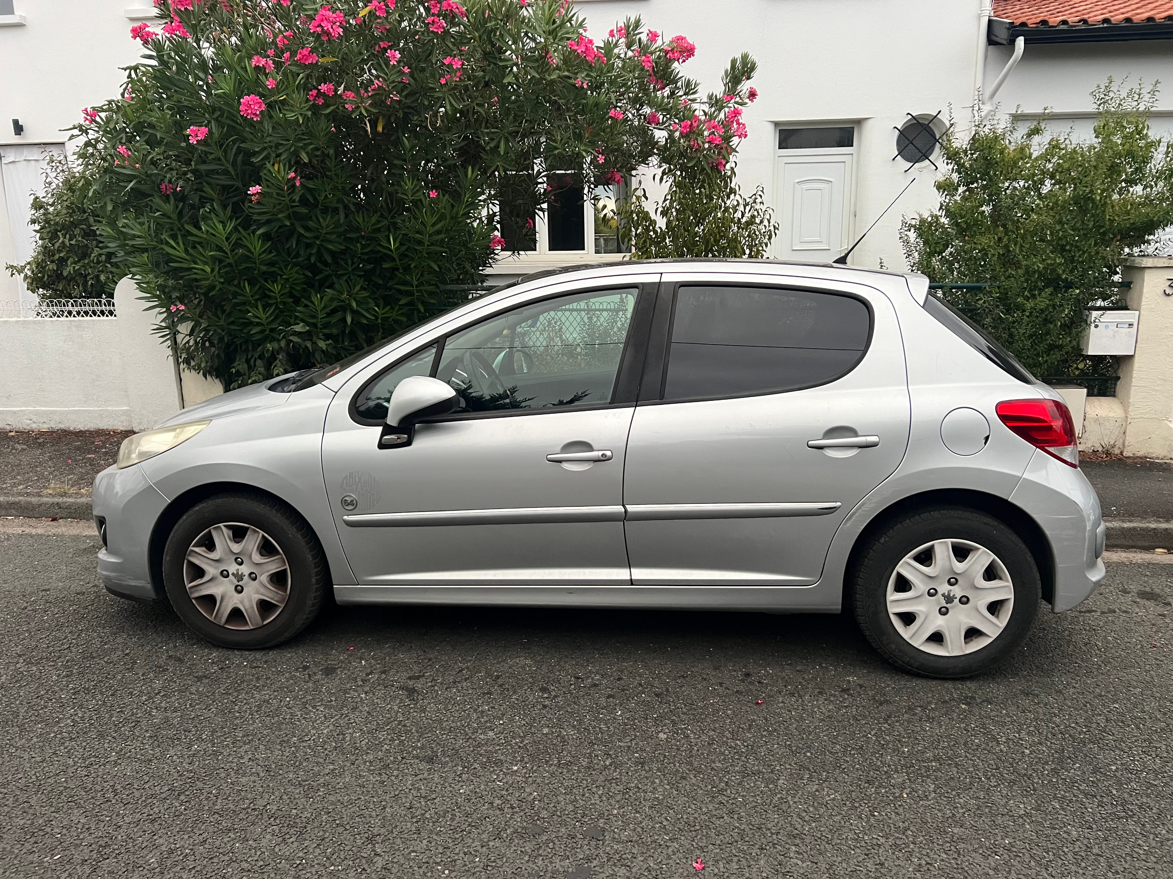 Peugeot 207 avec Climatisation