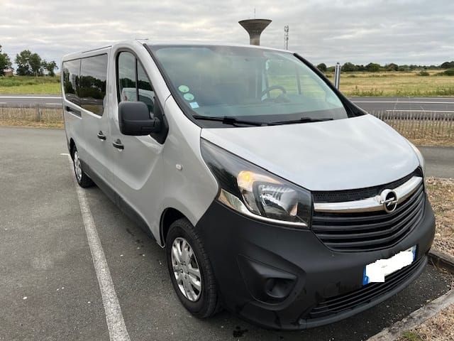 Opel Vivaro Combi, 2015, Diesel, 9 places et plus