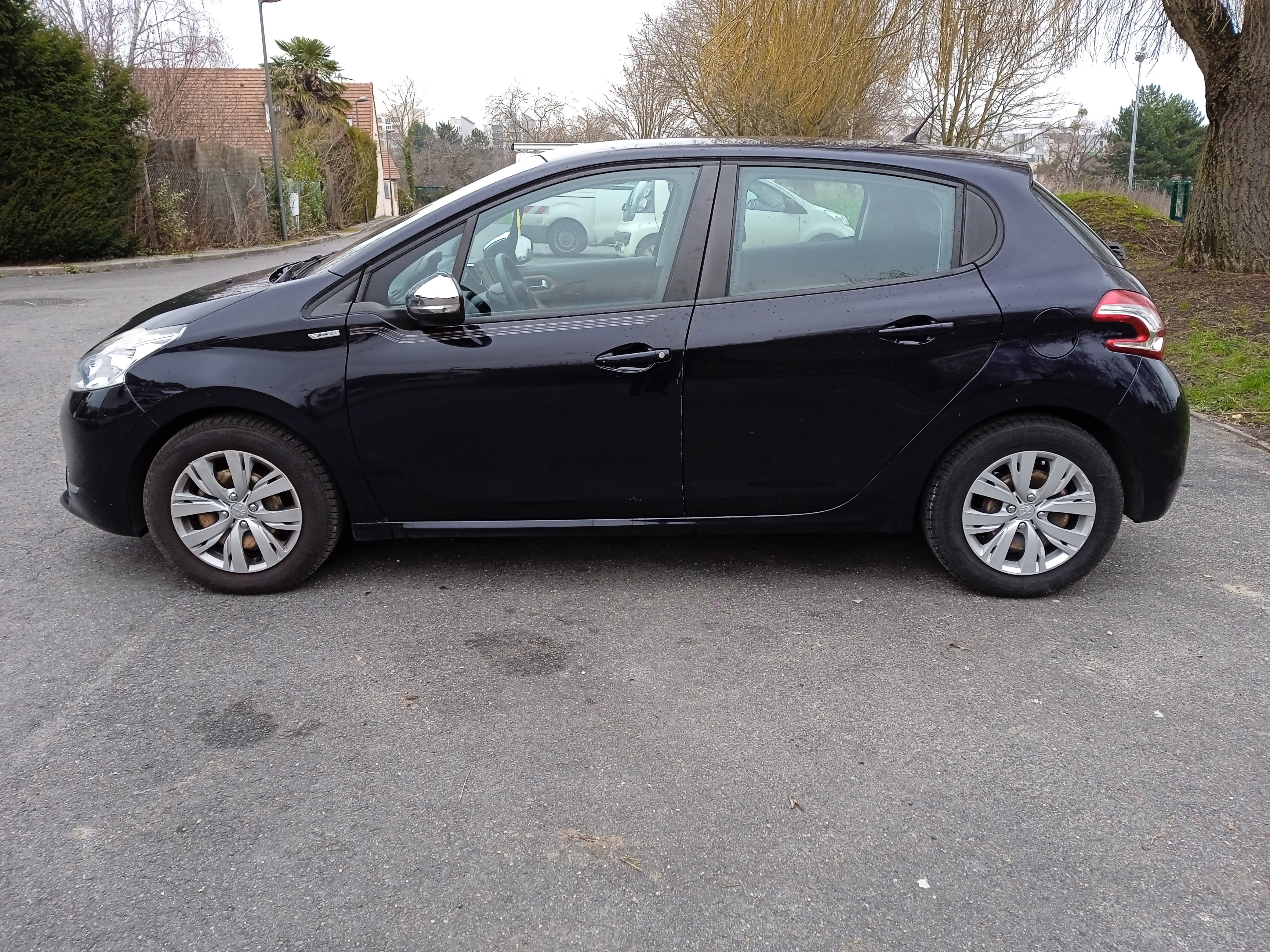 Peugeot 208 avec Climatisation