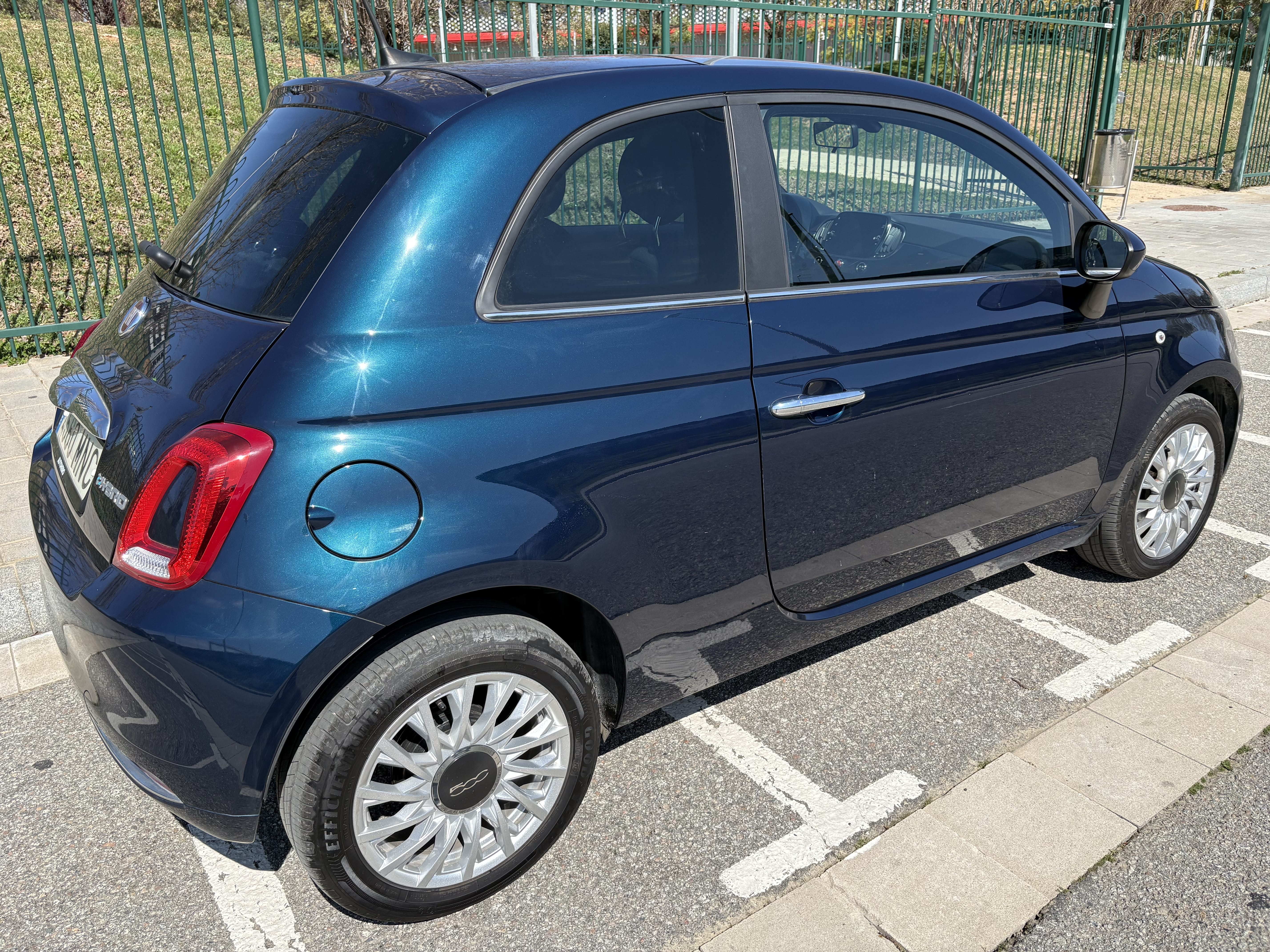 Fiat 500 Híbrido con Aire acondicionado