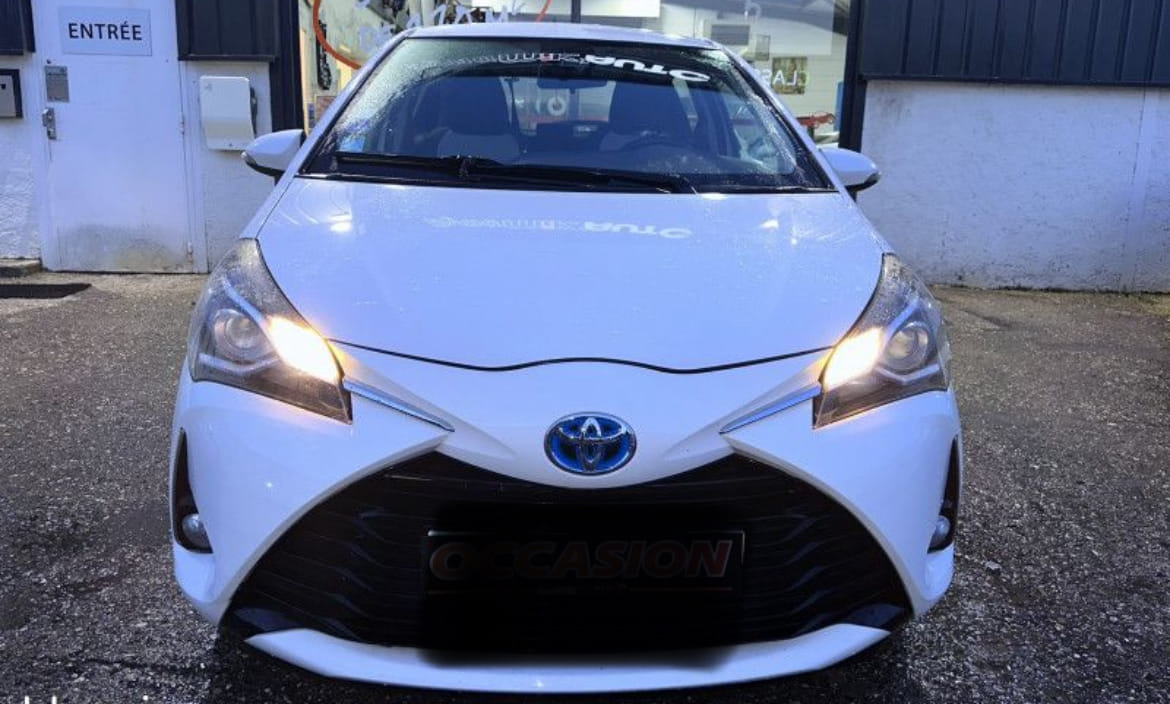 Toyota Yaris, 2019, Essence 95 / Électrique (hybride), automatique