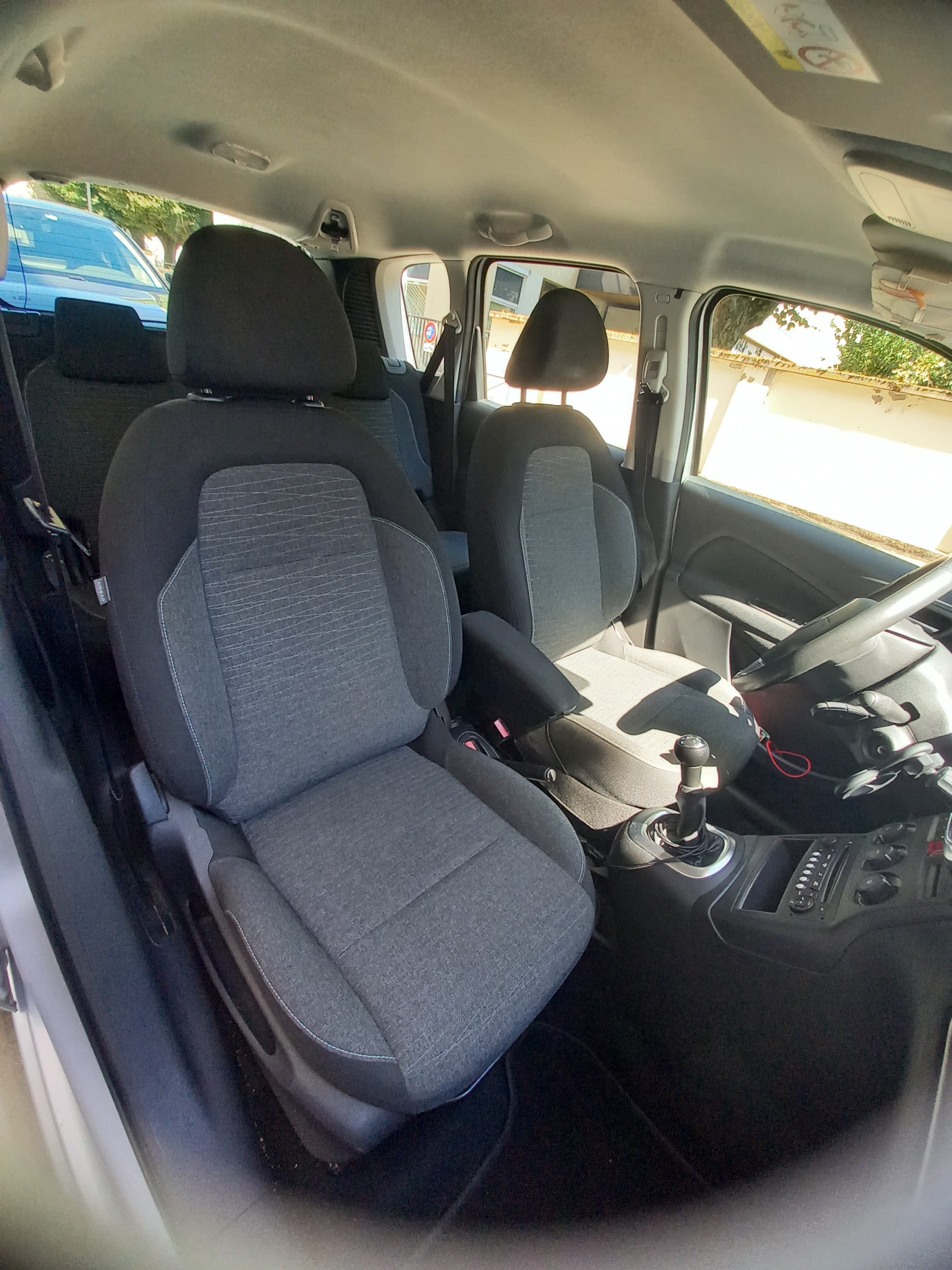 Citroen C3 Picasso avec Autoradio