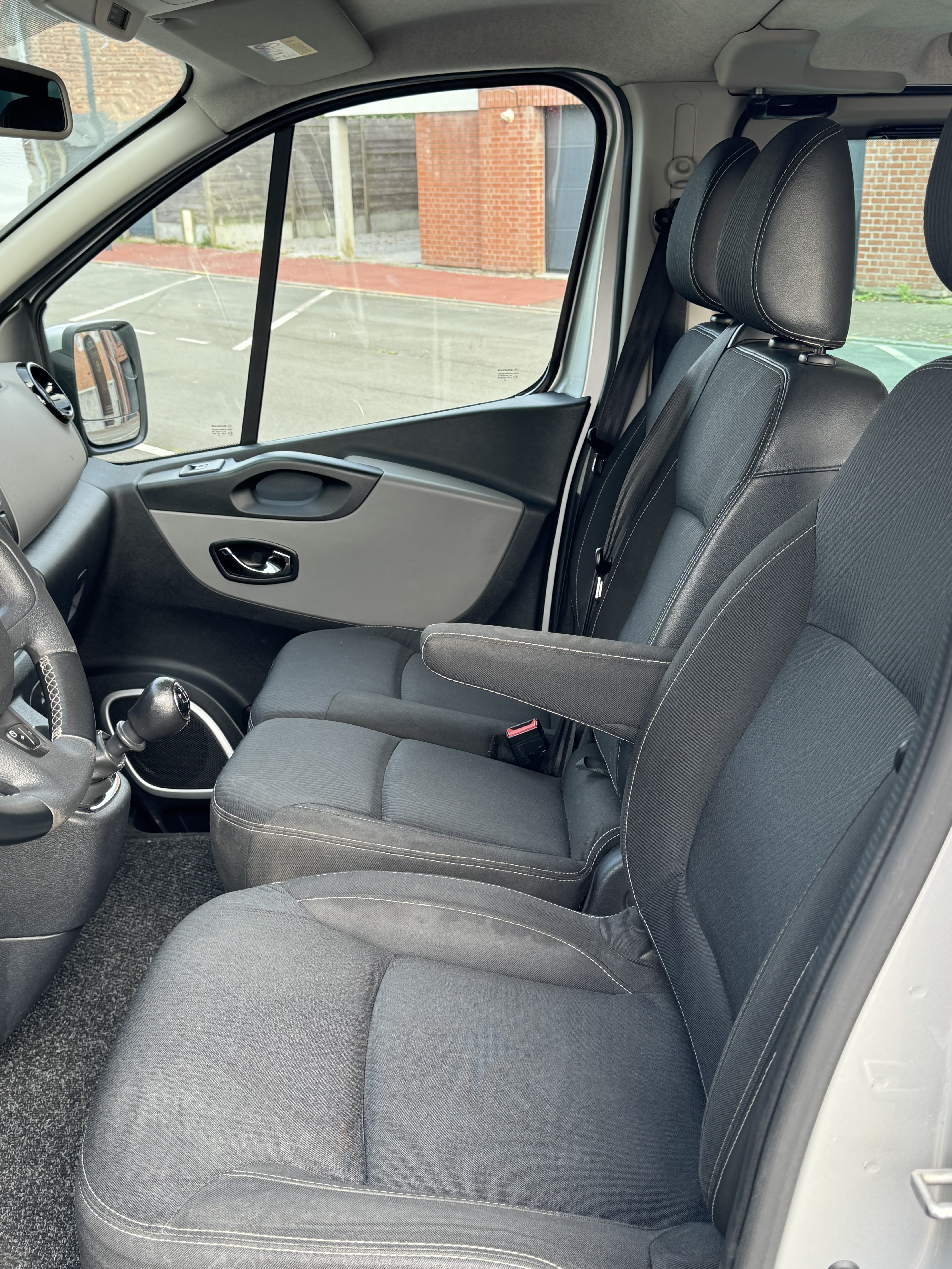 Renault Trafic Passenger avec GPS