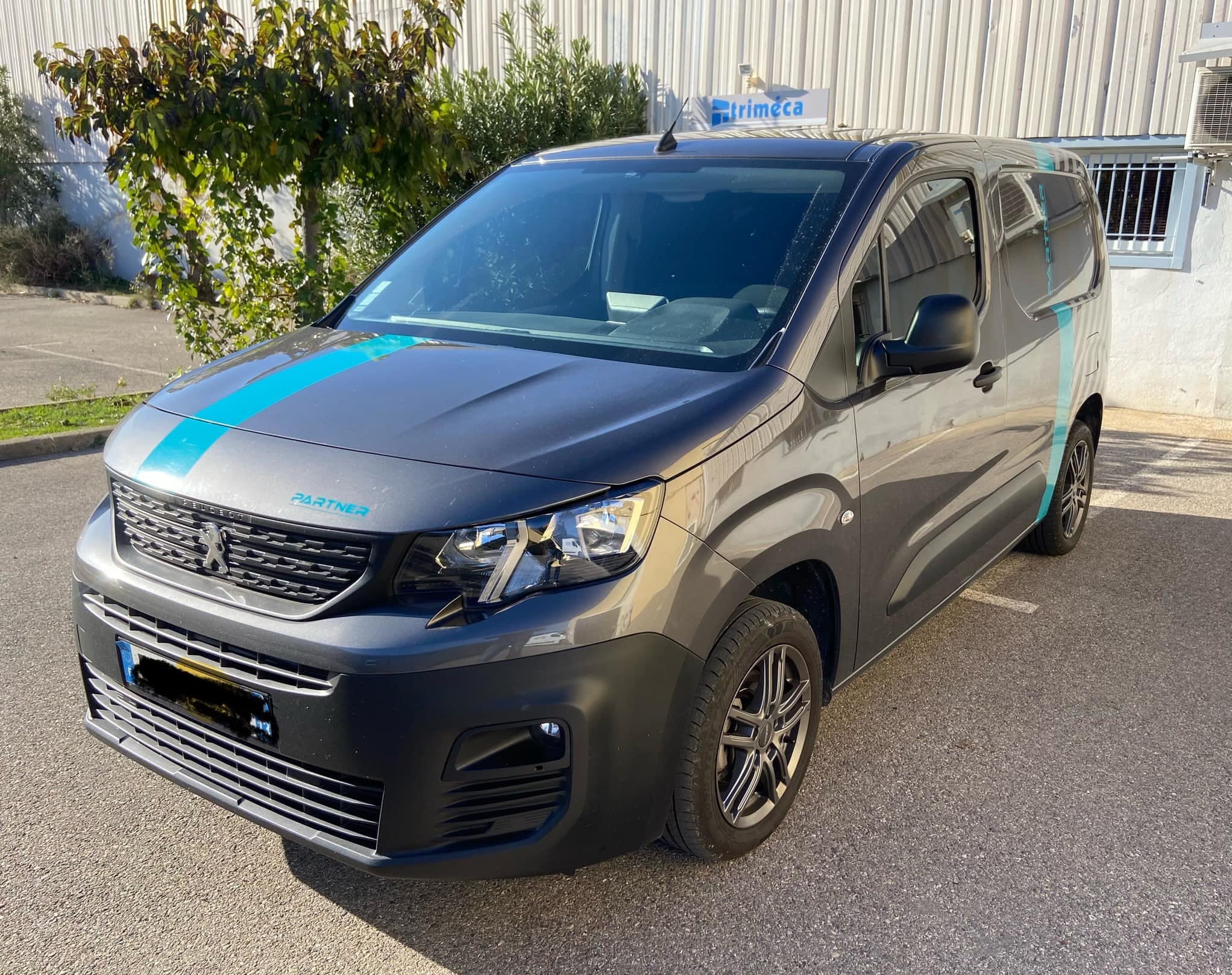 Peugeot Partner avec Attelage