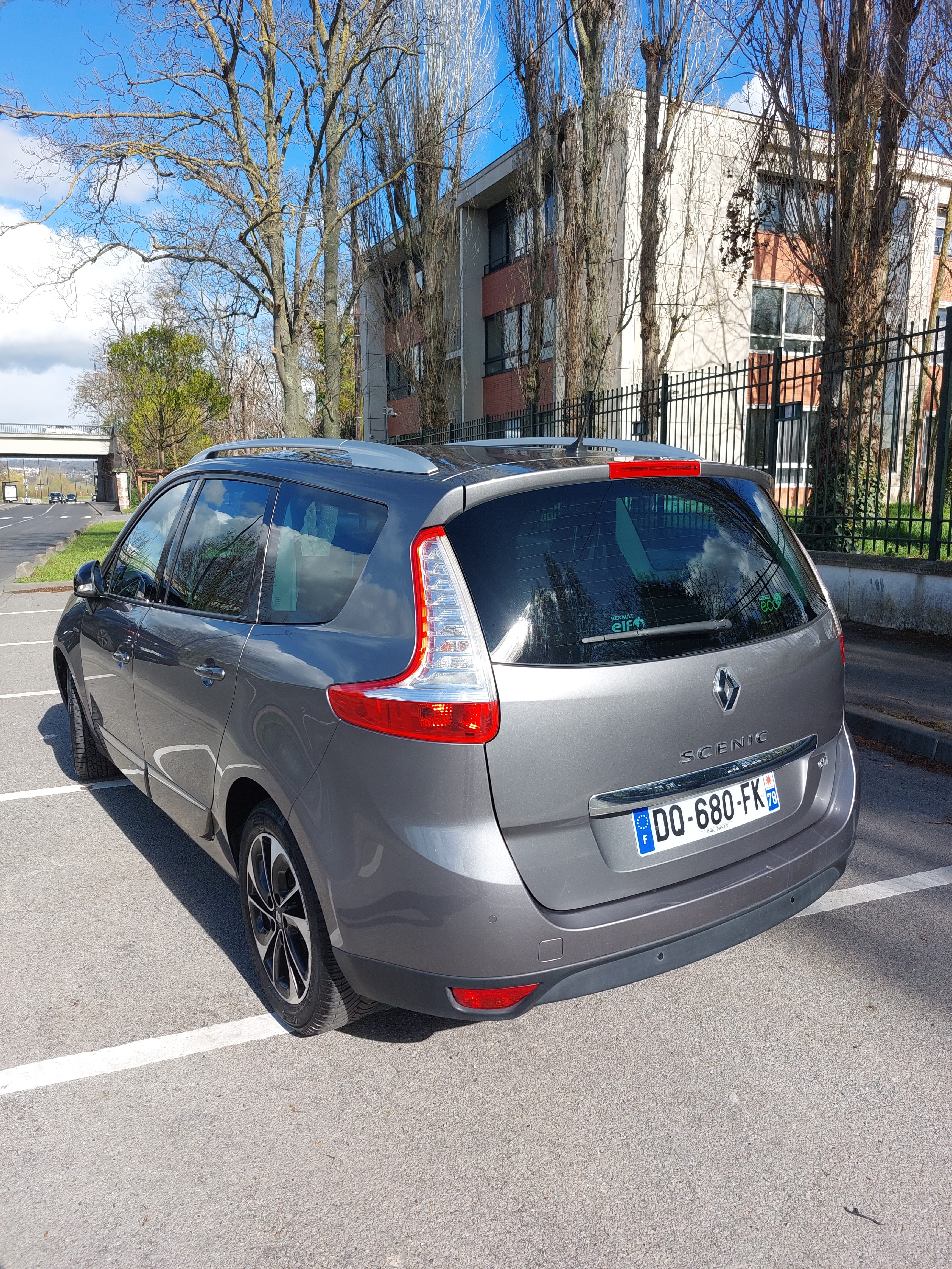 Renault Grand Scenic 1.5 DCI 110 CV eco 2 Édition Bose avec Caméra de recul