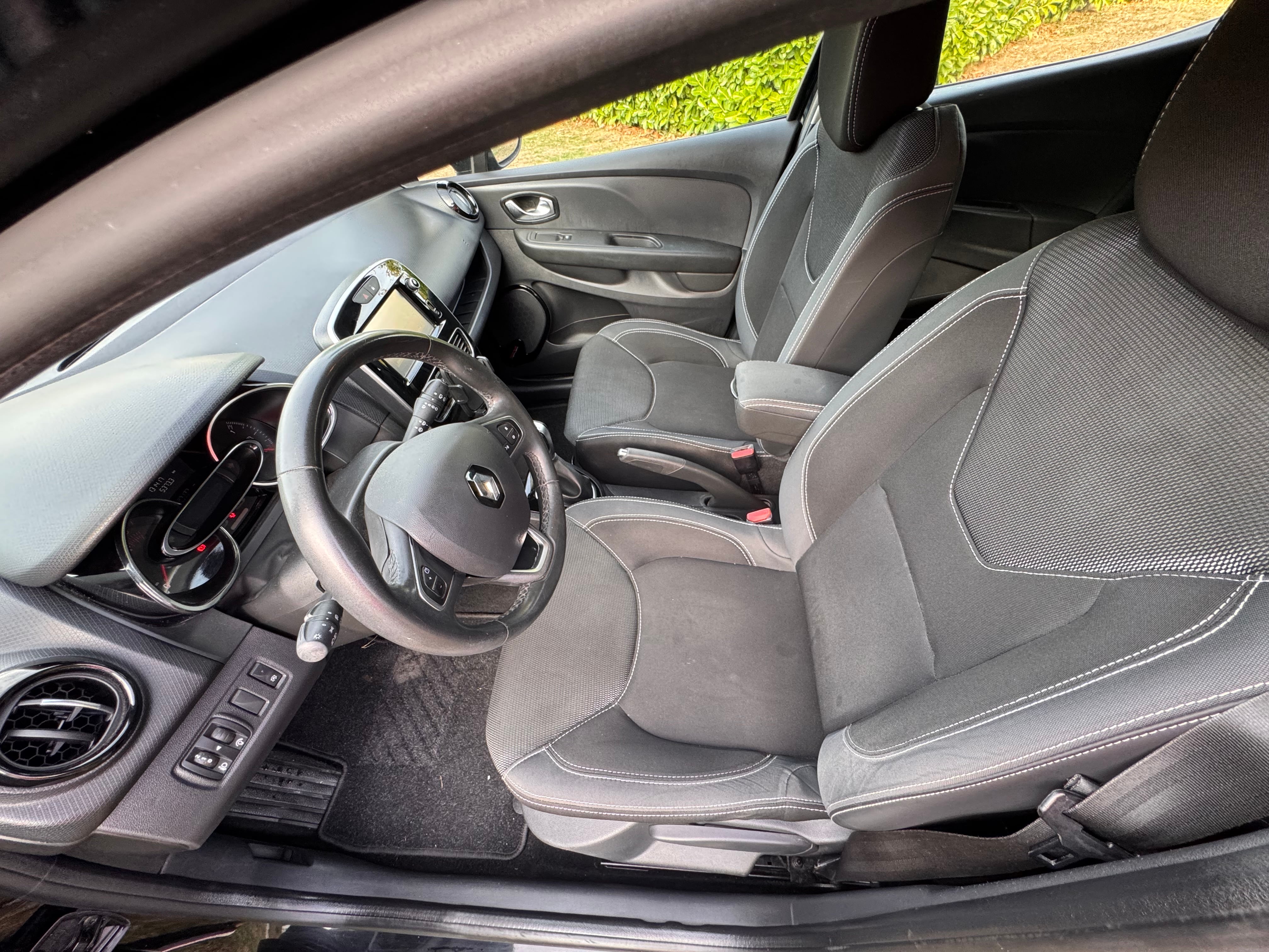 Renault Clio avec GPS