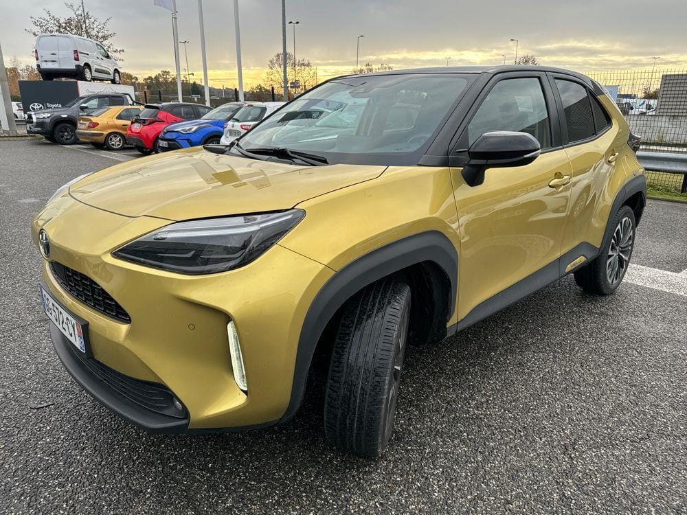 Toyota Yaris Cross Hybrid, 2022, Essence 95 / Électrique (hybride), automatique