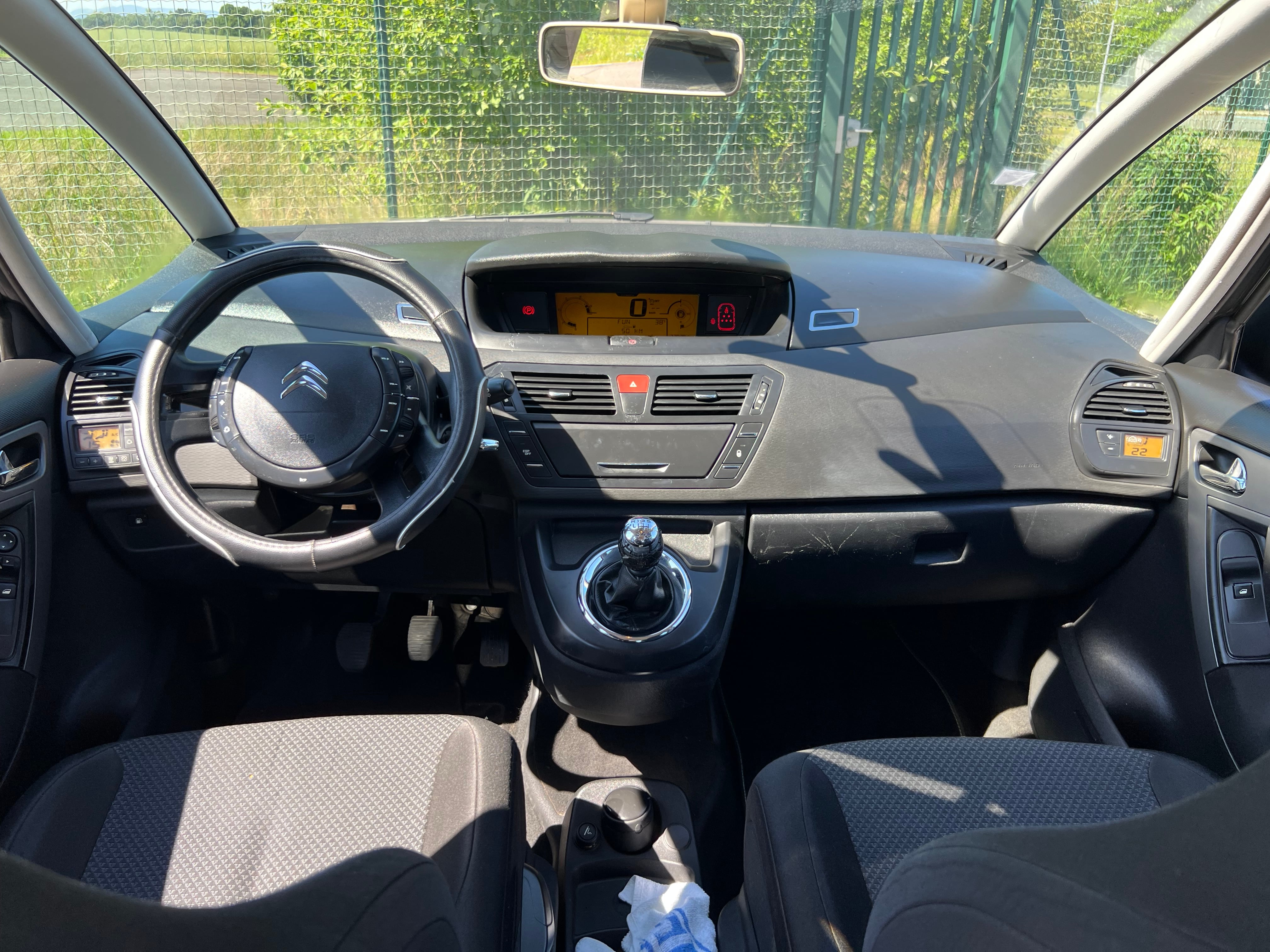 Citroen C4 Grand Picasso avec Autoradio