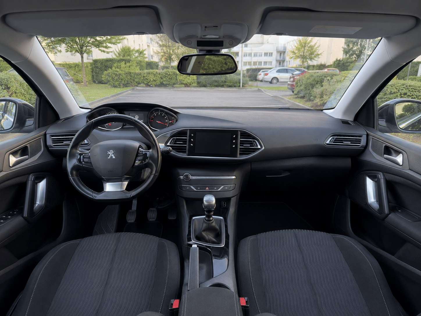 Peugeot 208 avec Apple CarPlay