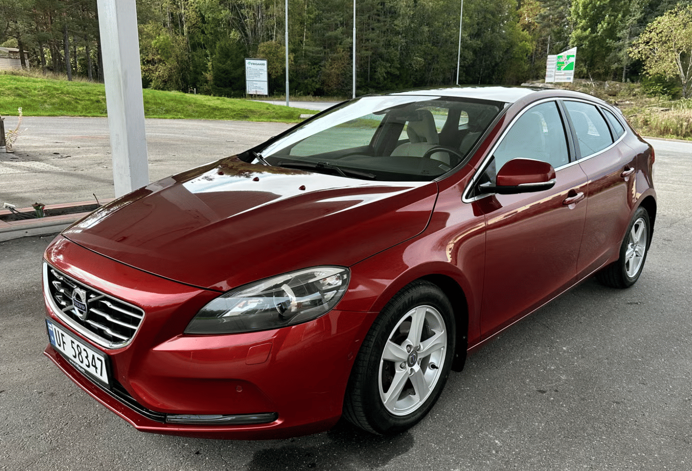 Volvo V40 - drivstoffgjerrig - velutstyrt, 2013, Diesel