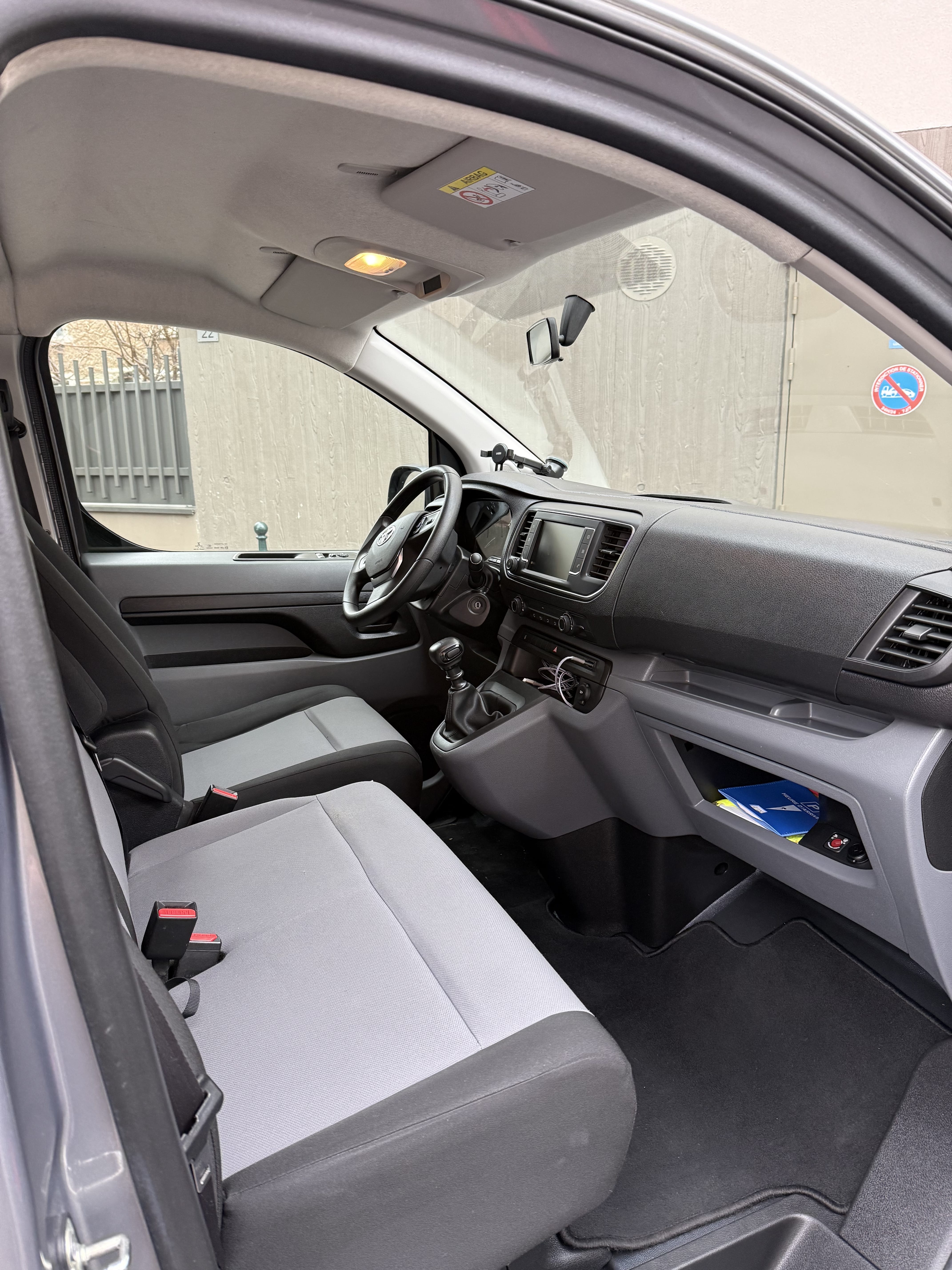 Toyota Proace Combi - 9 places avec Audio Bluetooth