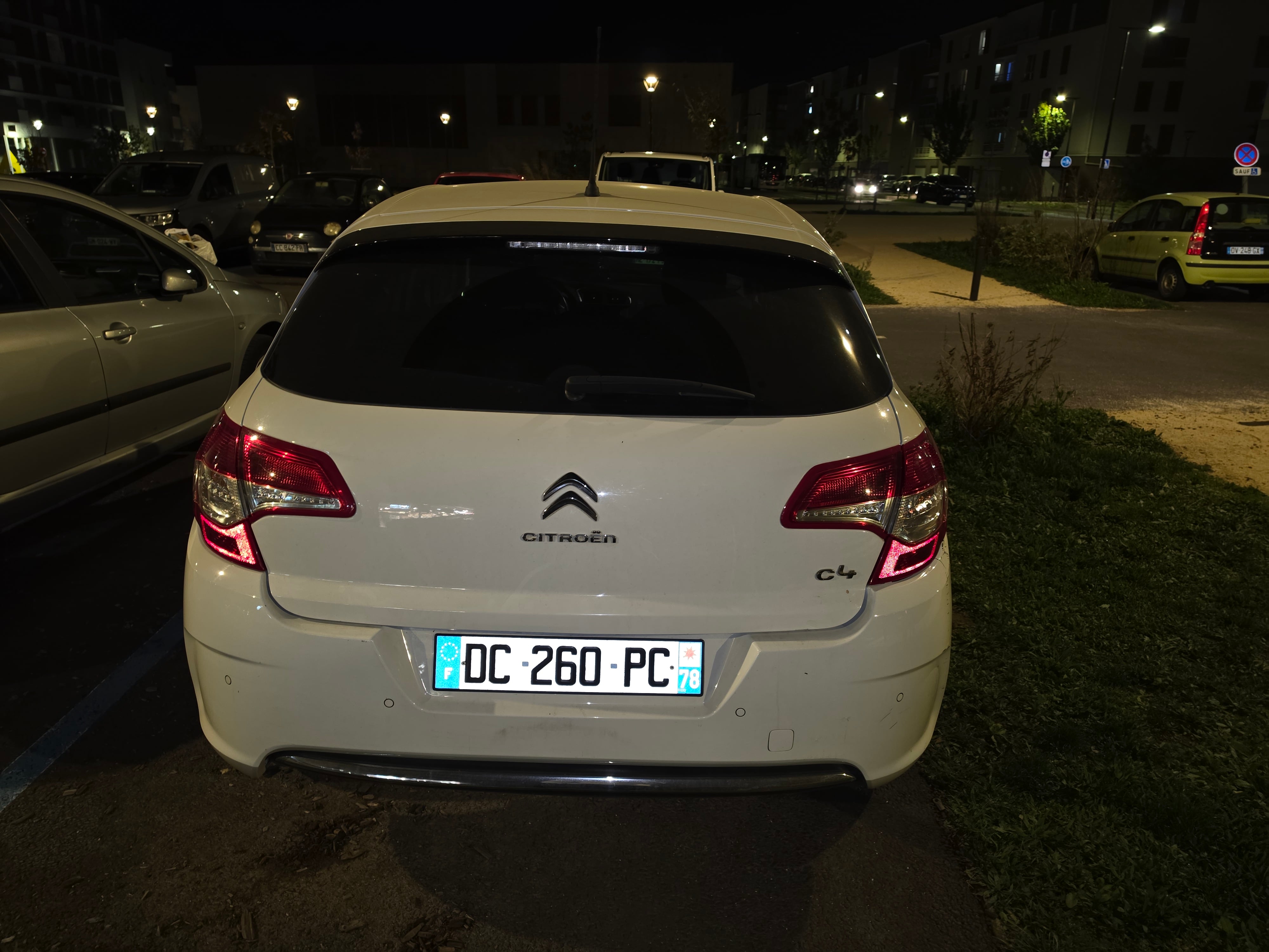 Citroen C4 avec Quatre roues motrices