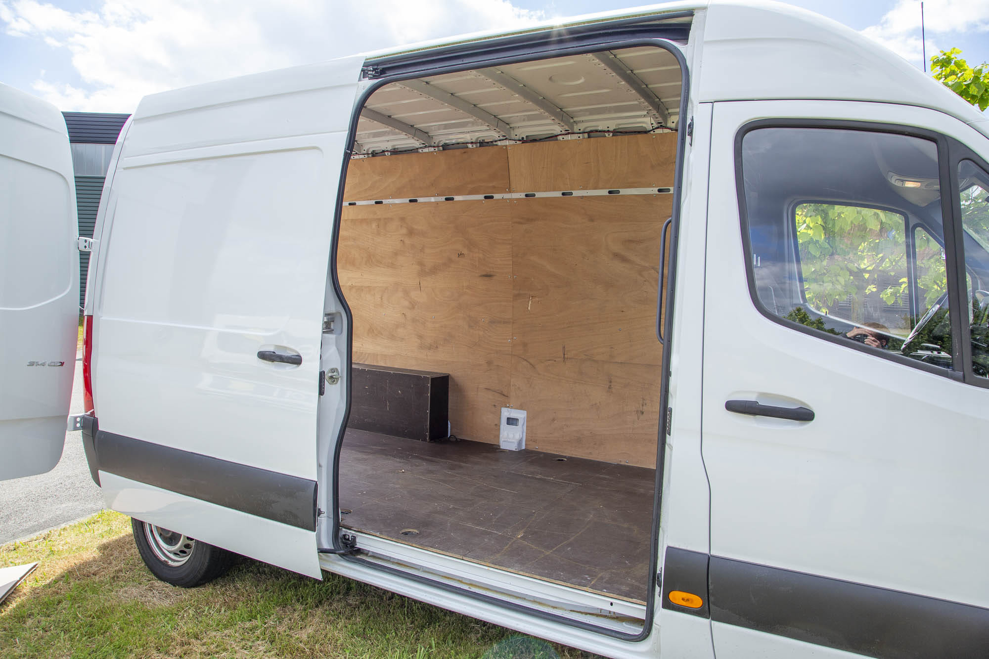 Mercedes-Benz Sprinter TDI 140 avec Audio Bluetooth