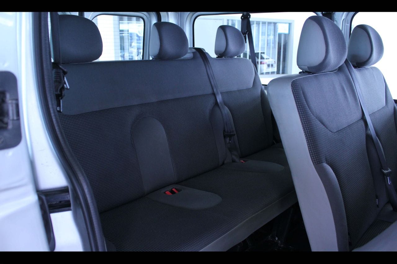 Opel Vivaro med Snøkjettinger