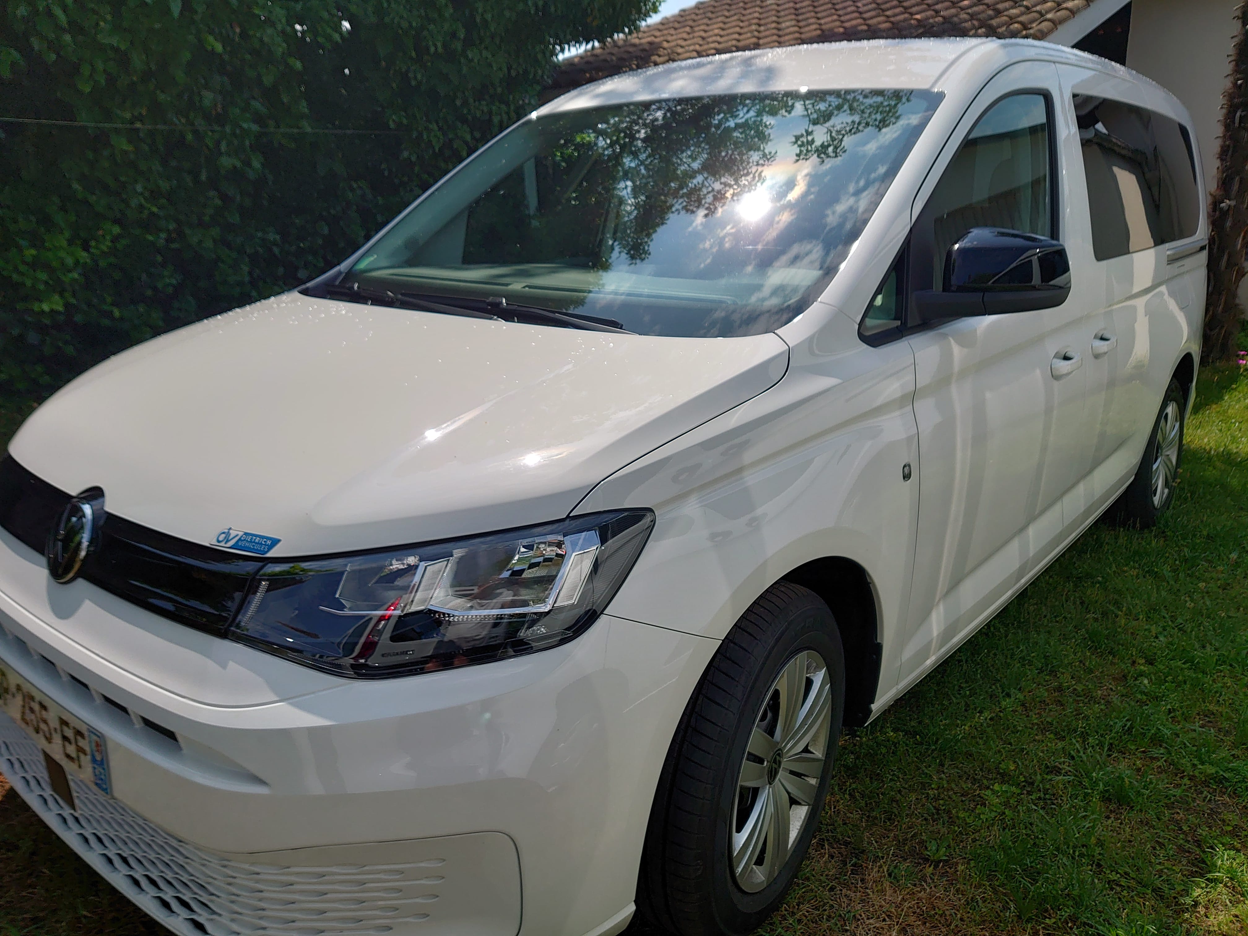 Volkswagen Caddy Maxi Van, 2023, Essence 95, automatique, 7 places