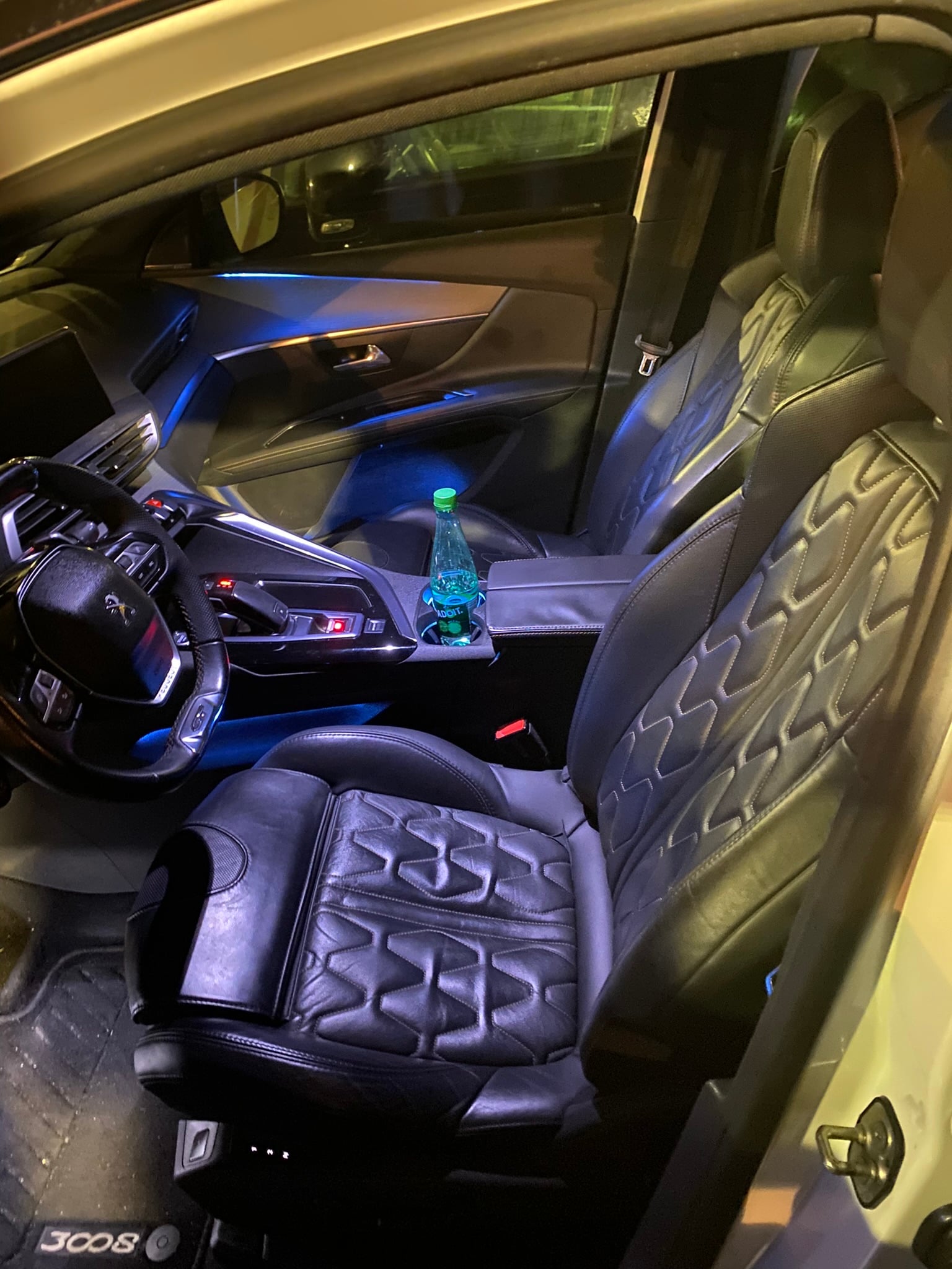Peugeot 3008 avec GPS