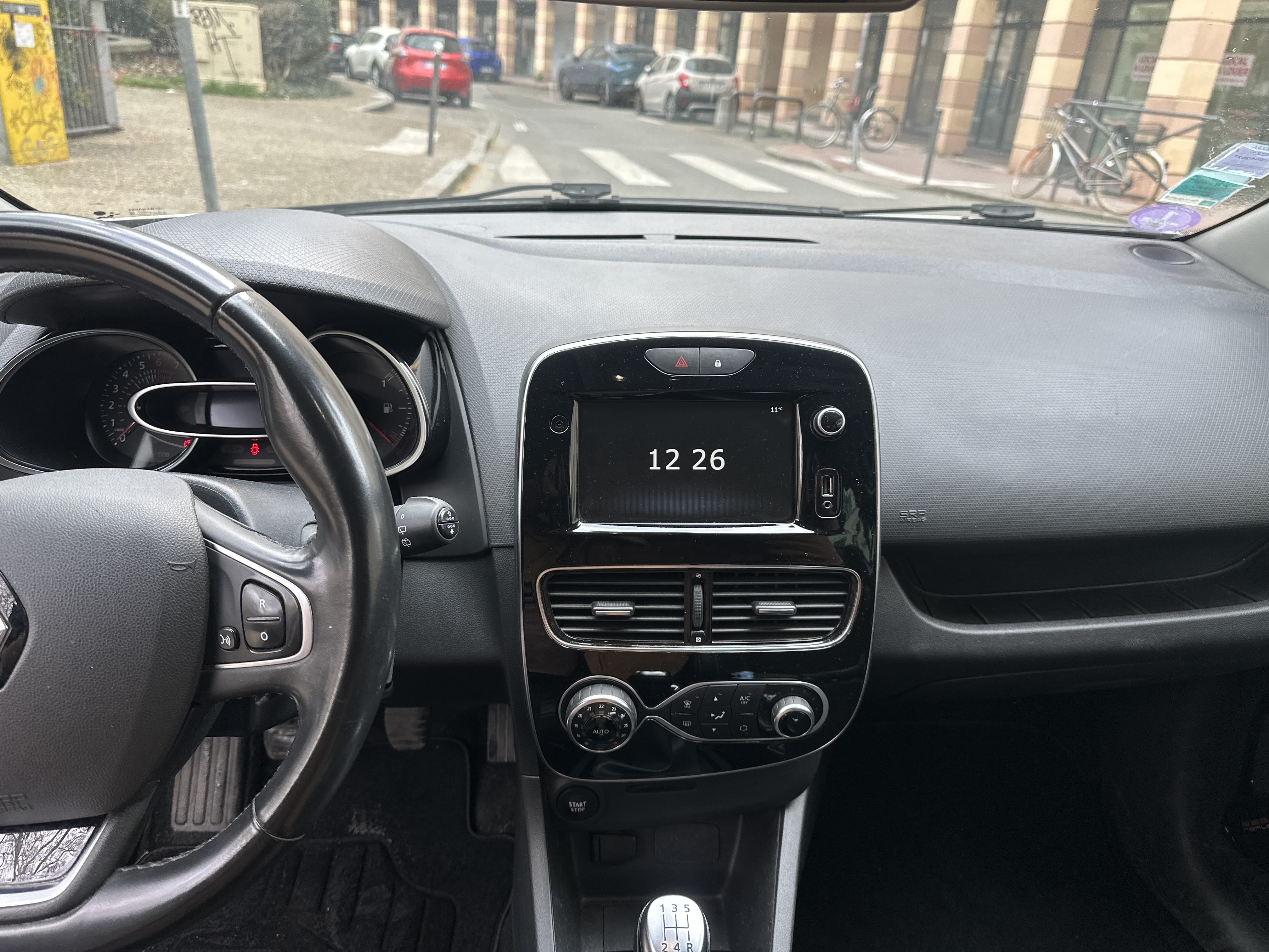 Renault Clio avec Régulateur de vitesse