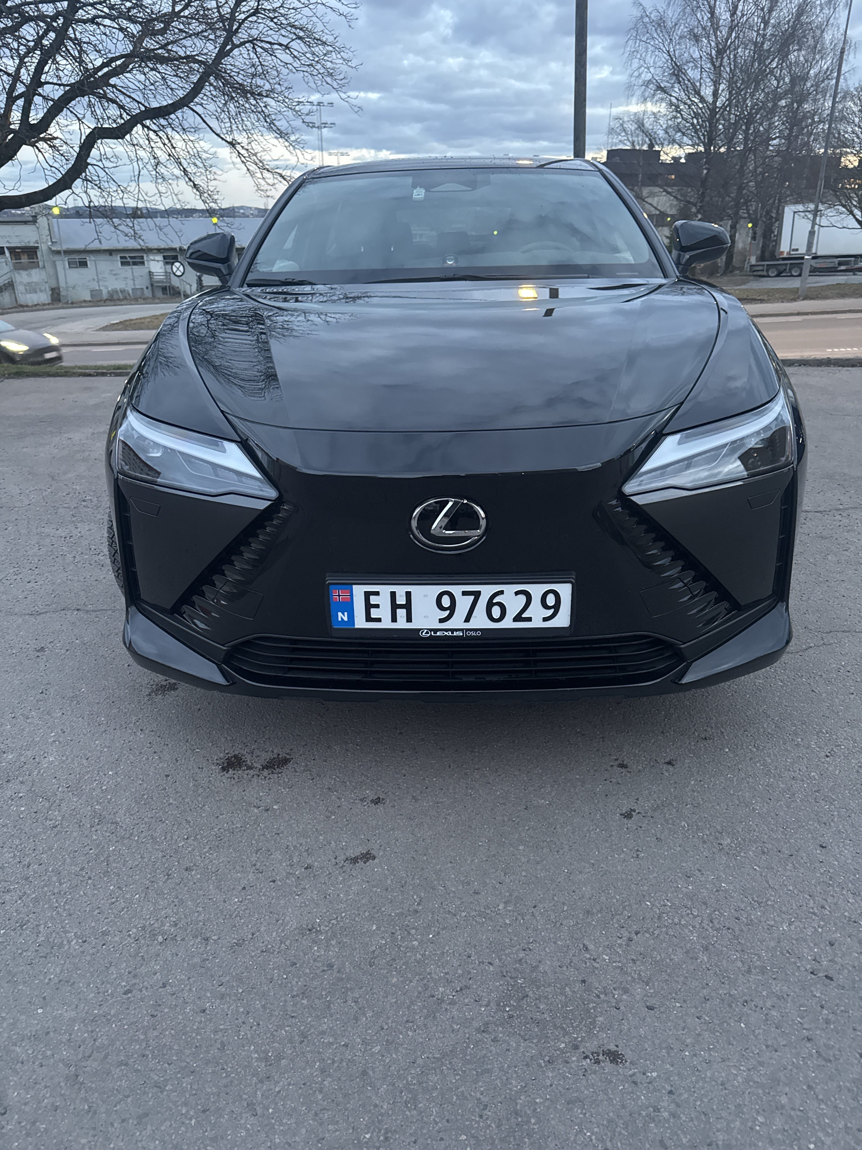 Lexus RZ 450e Executive, 2024, Elektrisk, automatisk