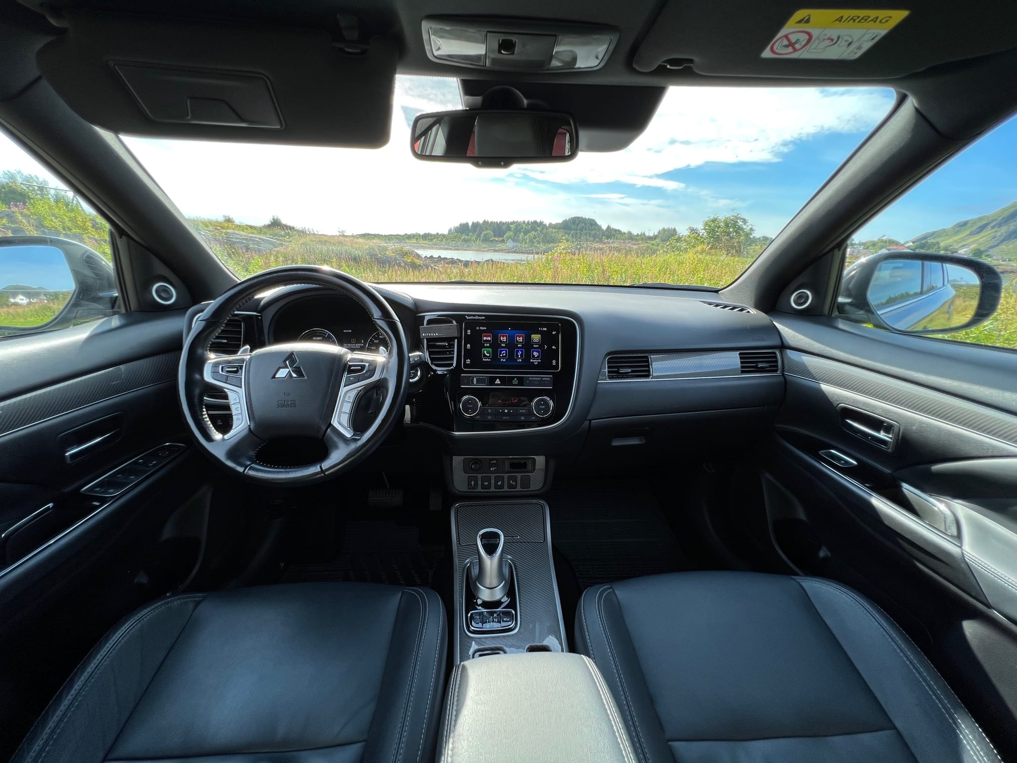 Mitsubishi Outlander Hybrid med Cruisekontroll
