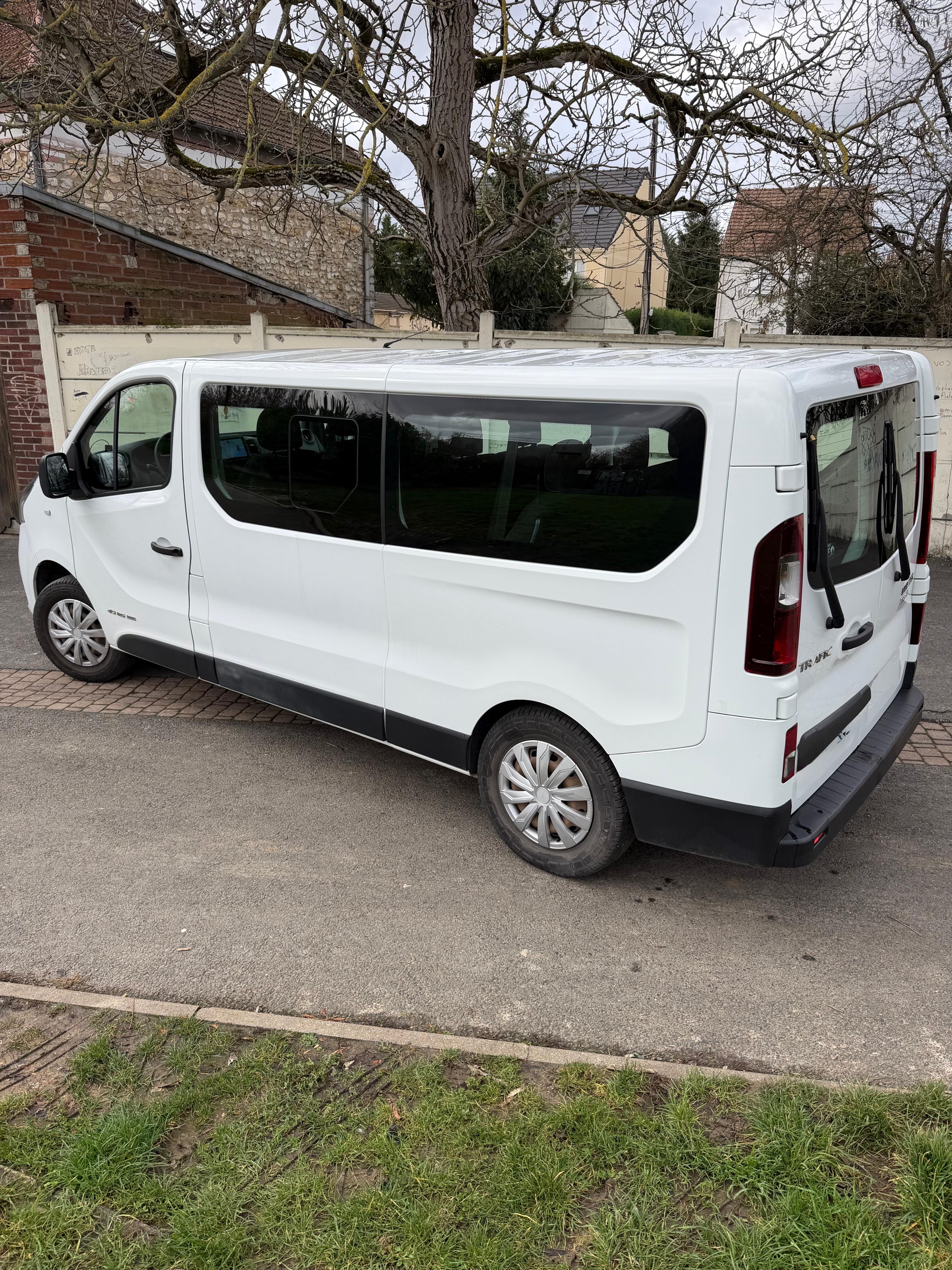 Renault Trafic Passenger avec Climatisation