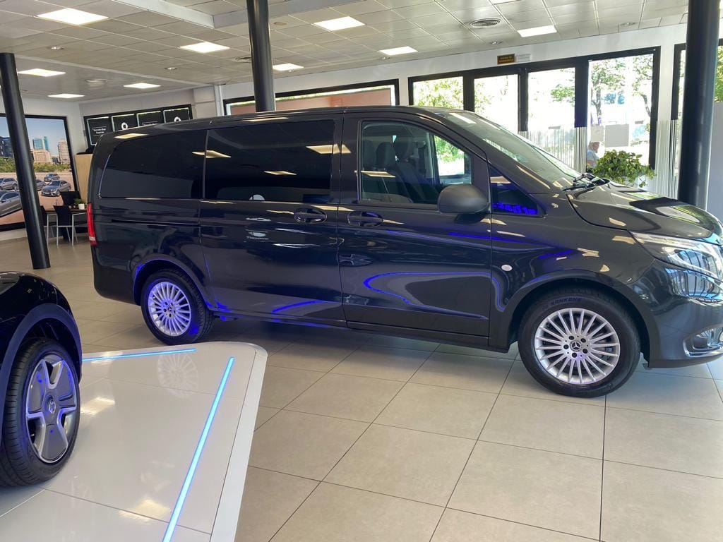 Mercedes-Benz Vito Tourer, 2021, Diesel, Automático, 9 plazas y más