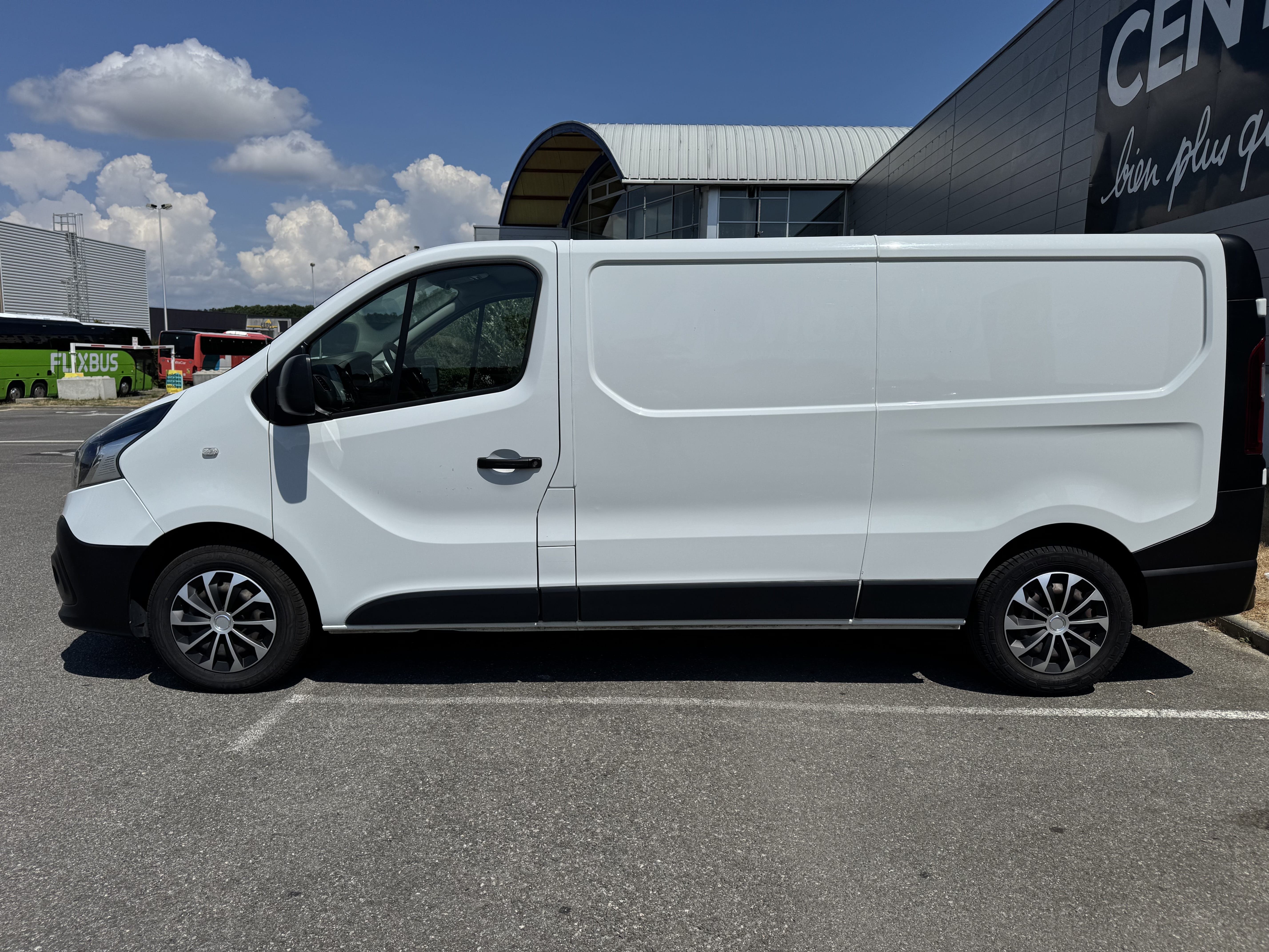 Renault Trafic 1.6 dci L2H1 avec Climatisation