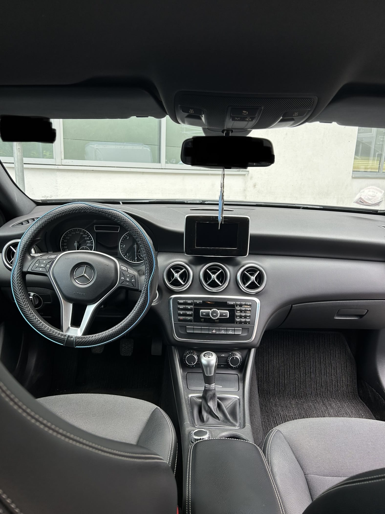 Mercedes-Benz A-Klasse mit Navigationsgerät