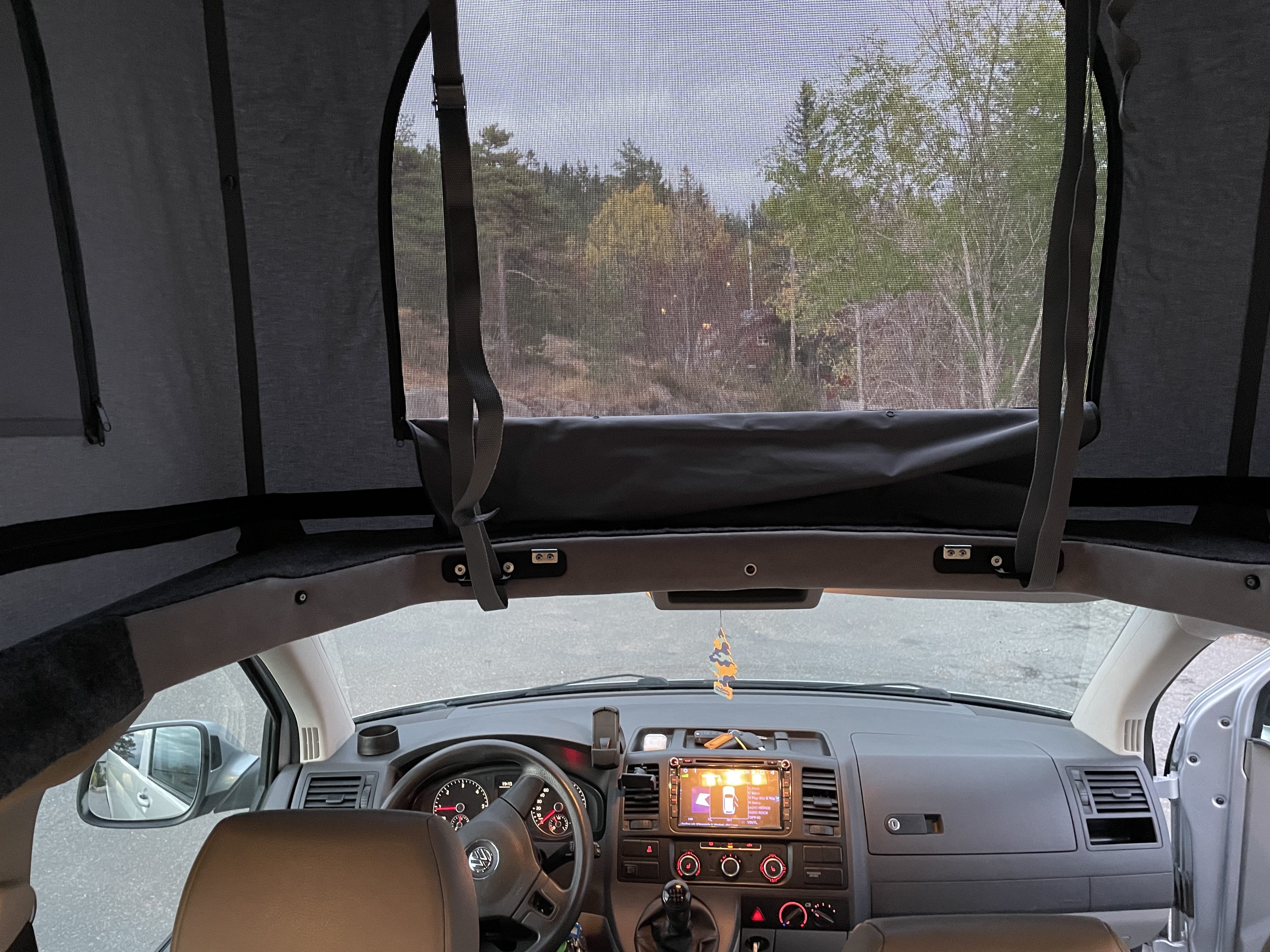 Volkswagen Transporter Combi med Tilhengerfeste