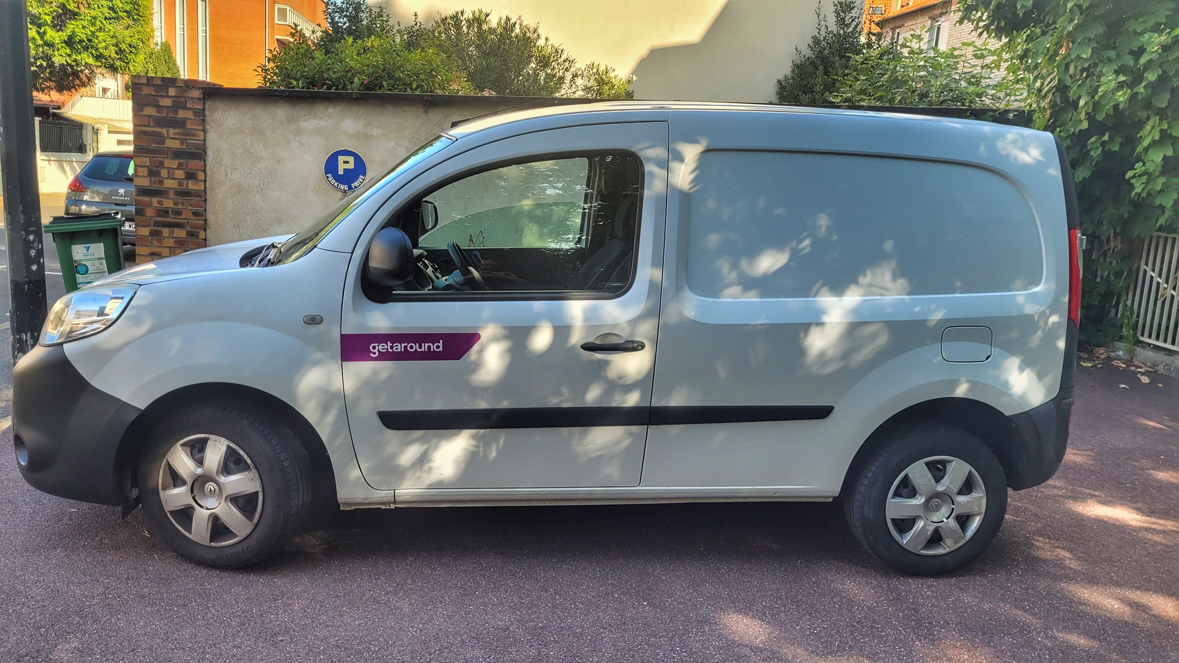 Renault Kangoo Fourgon avec GPS
