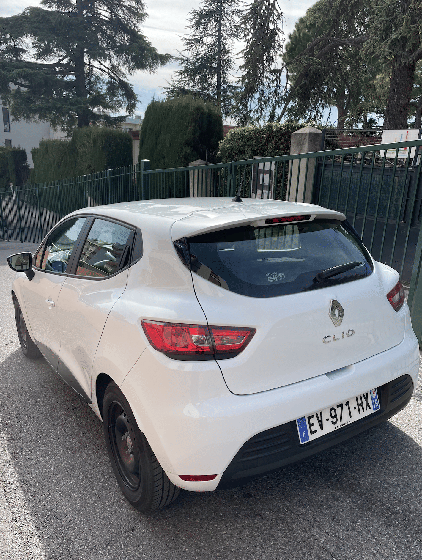 Renault Clio Société 2 places + Grand coffre con GPS