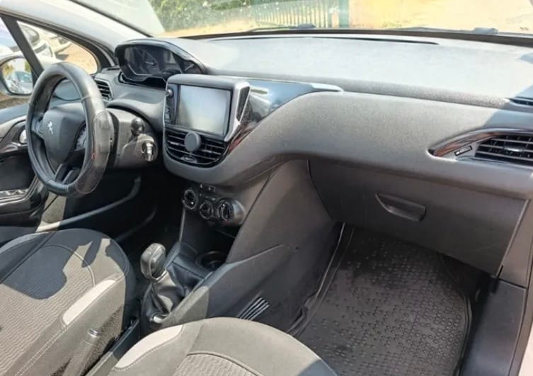 Peugeot 208 avec Régulateur de vitesse