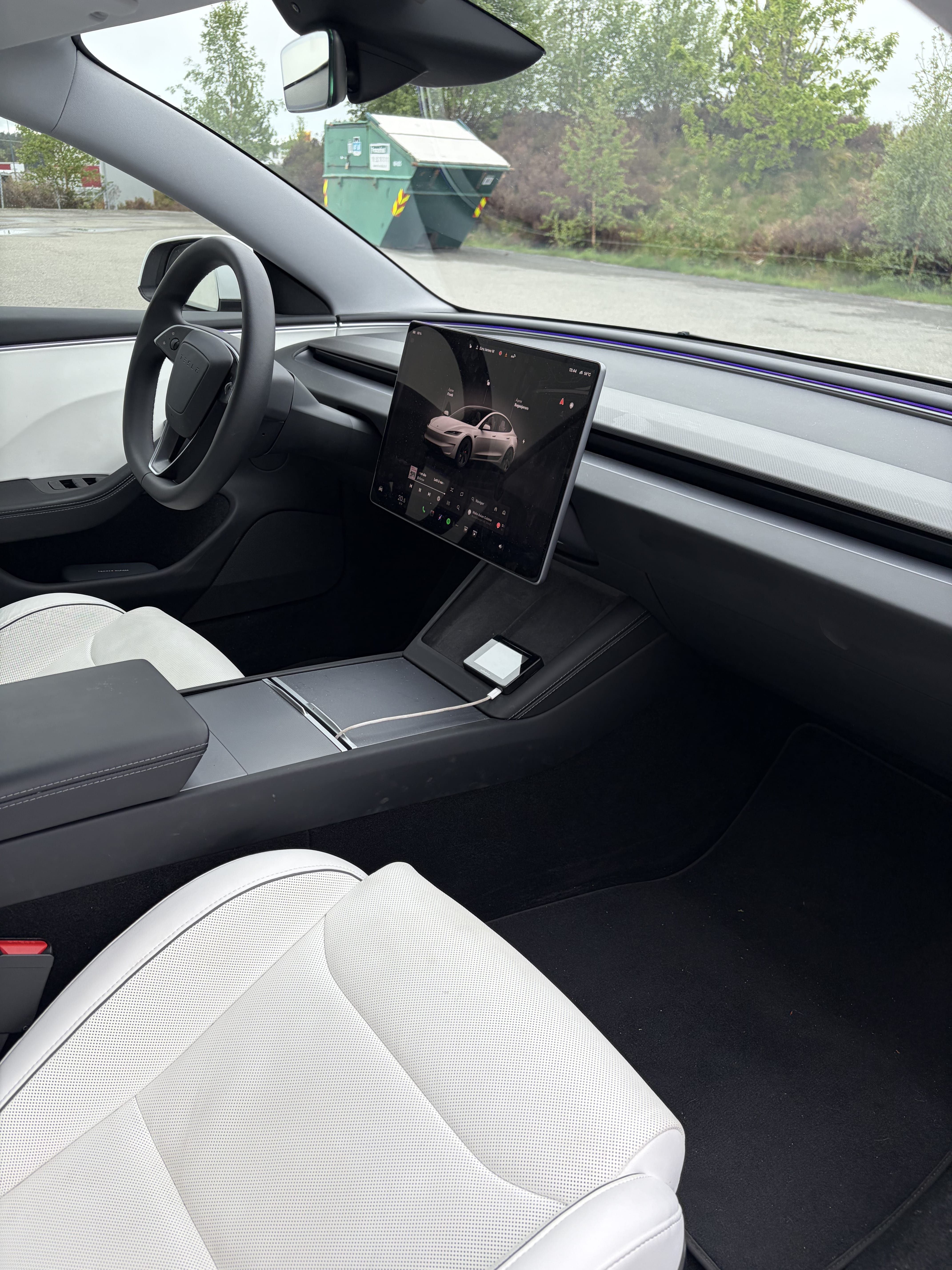 Tesla Model 3 med Ryggekamera