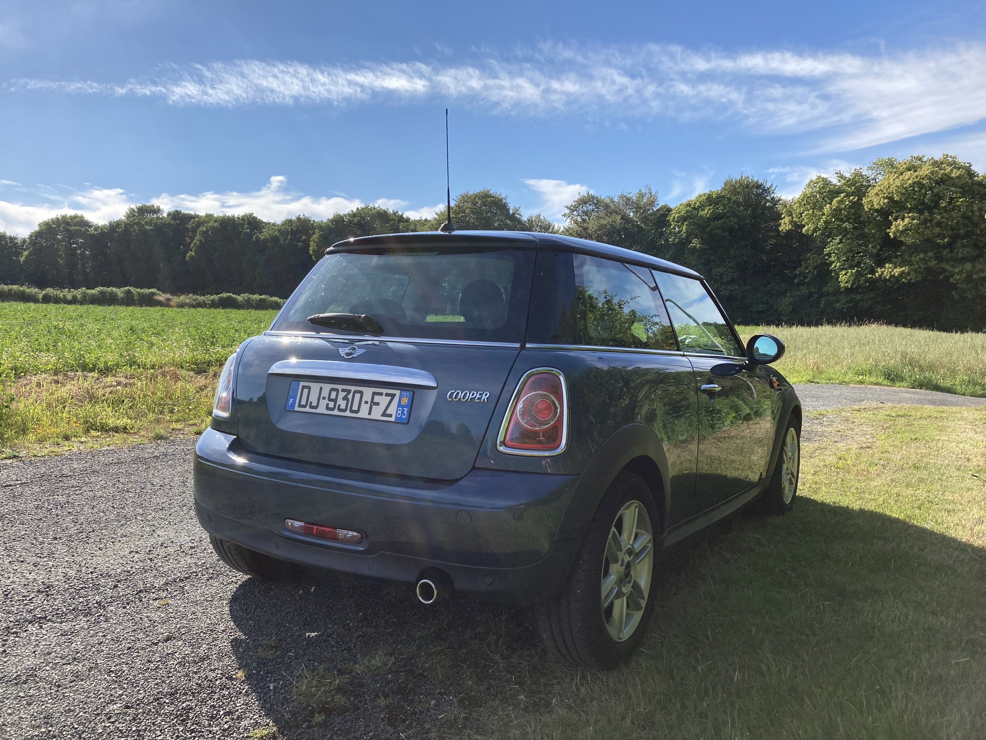 Mini Cooper 3 portes 120CV avec Climatisation