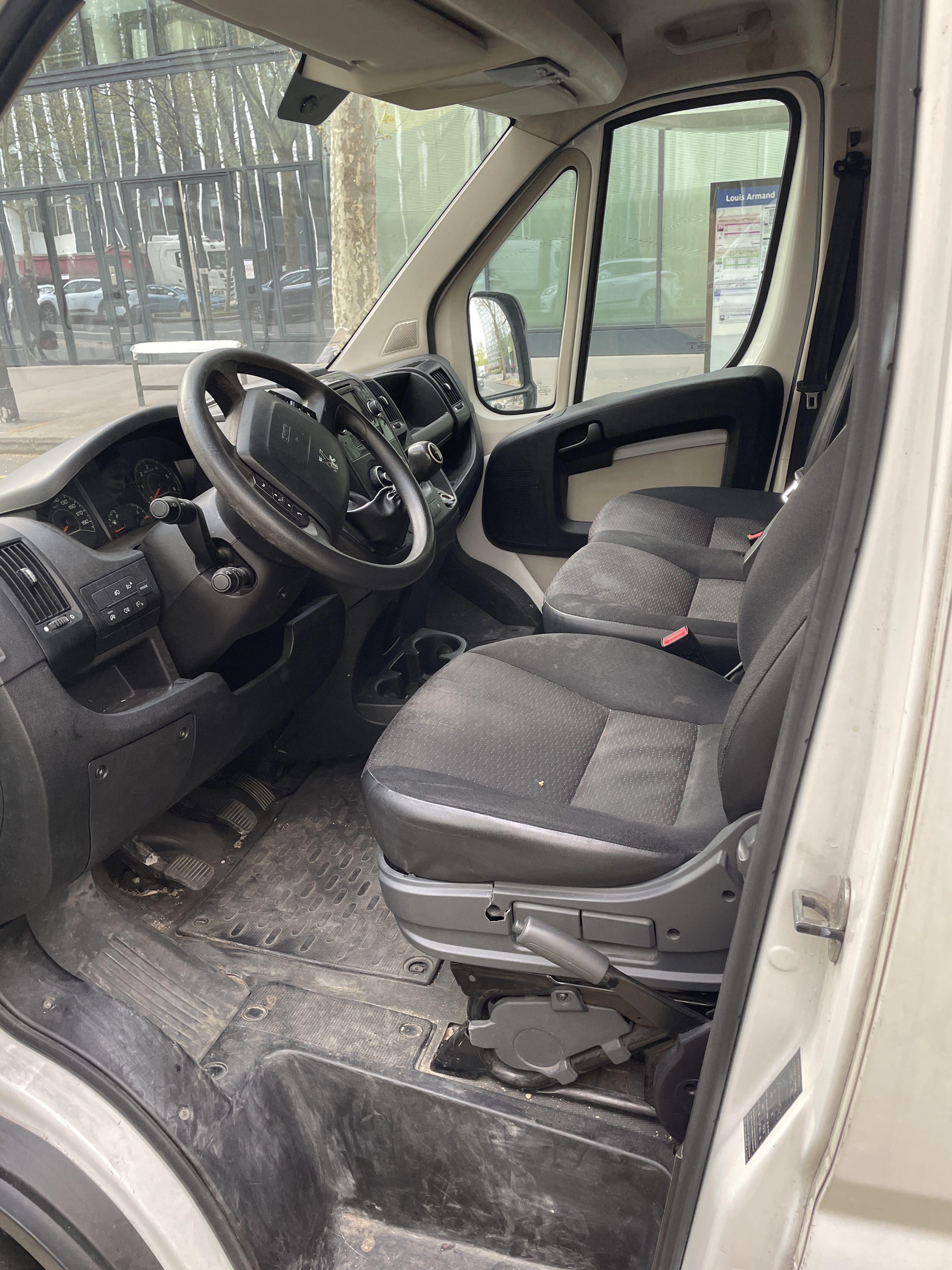 Peugeot Boxer avec Apple CarPlay