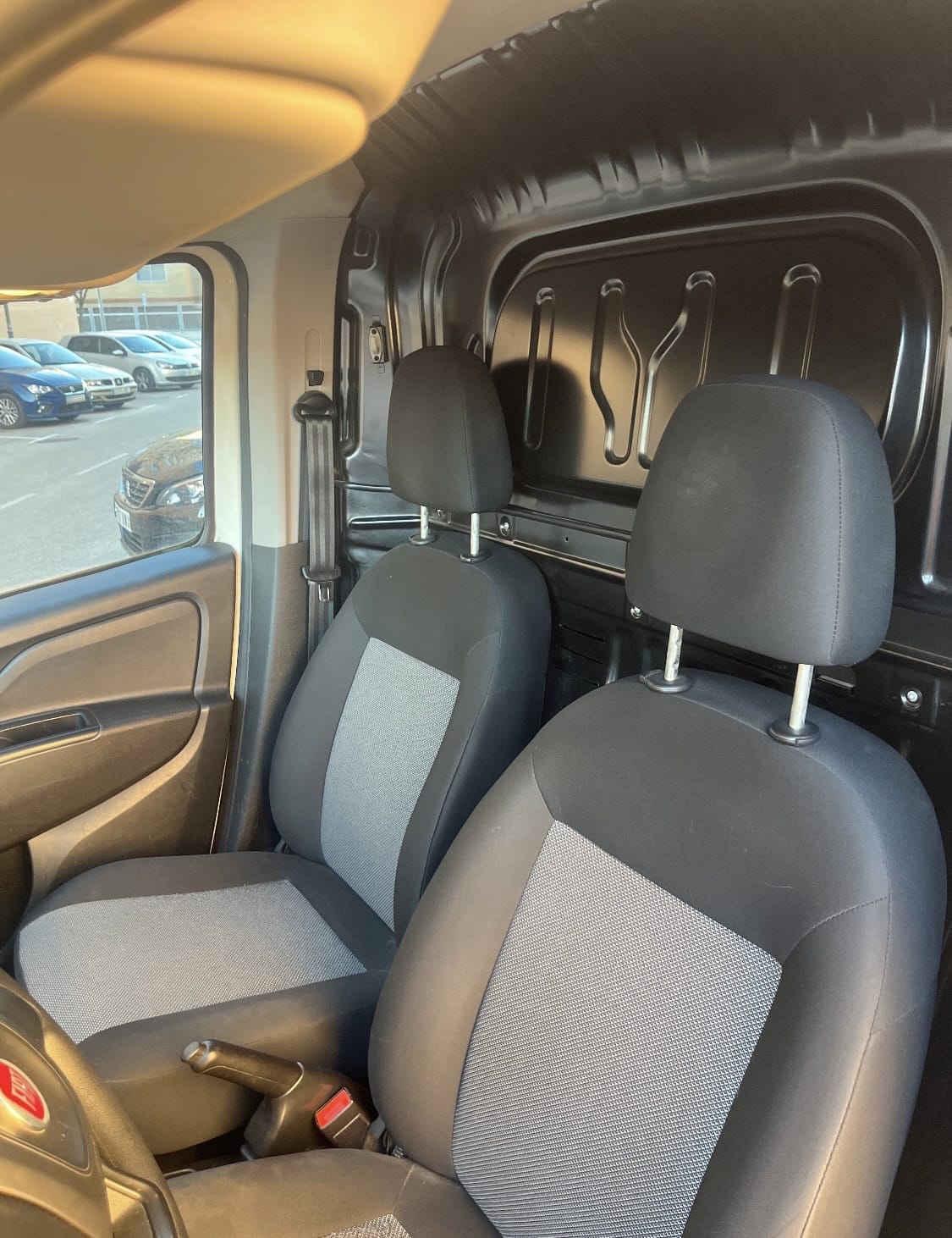Fiat Doblo Cargo 1.4 GNC con Audio Bluetooth