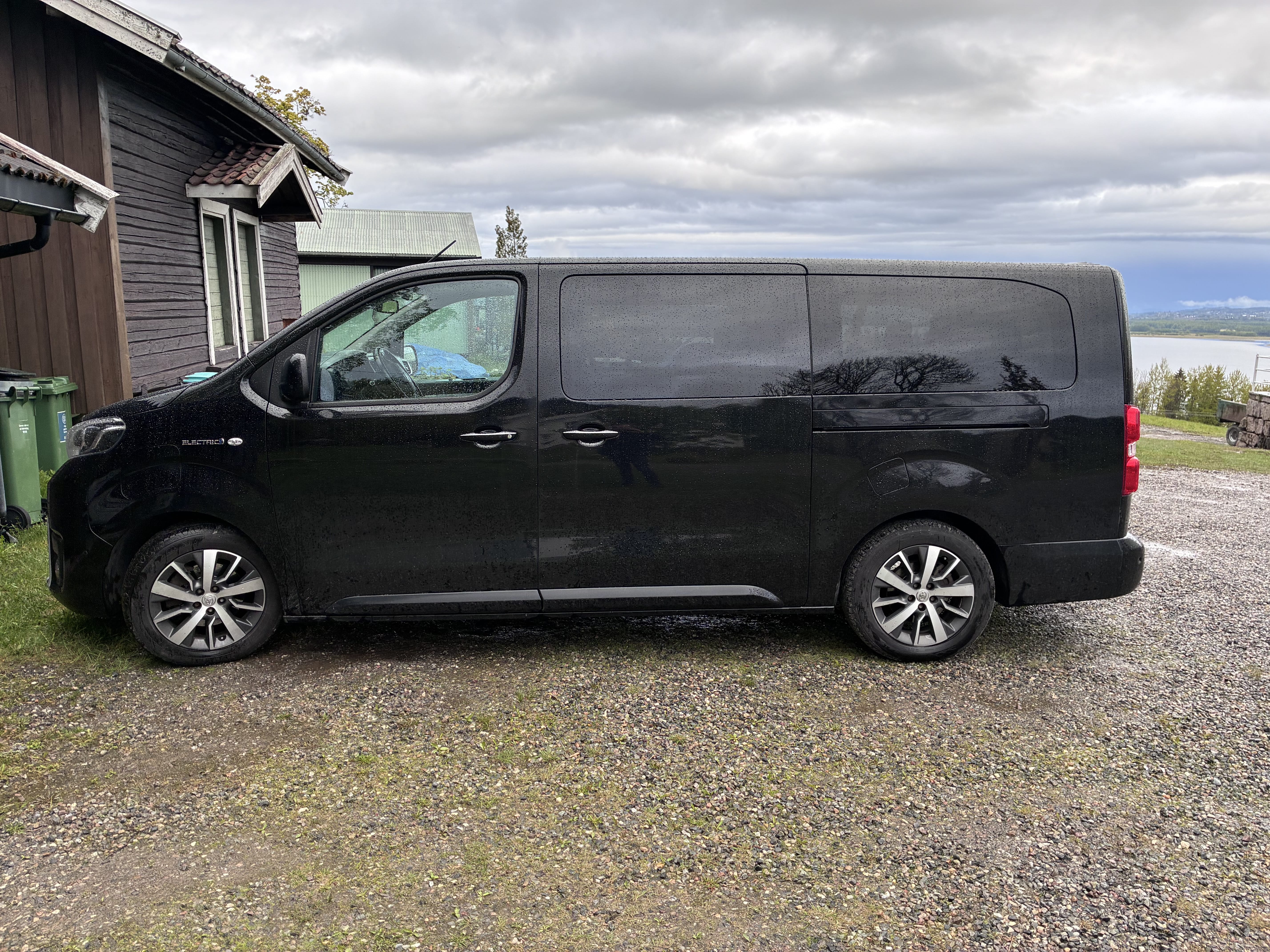 Toyota Proace Verso med Bluetooth audio