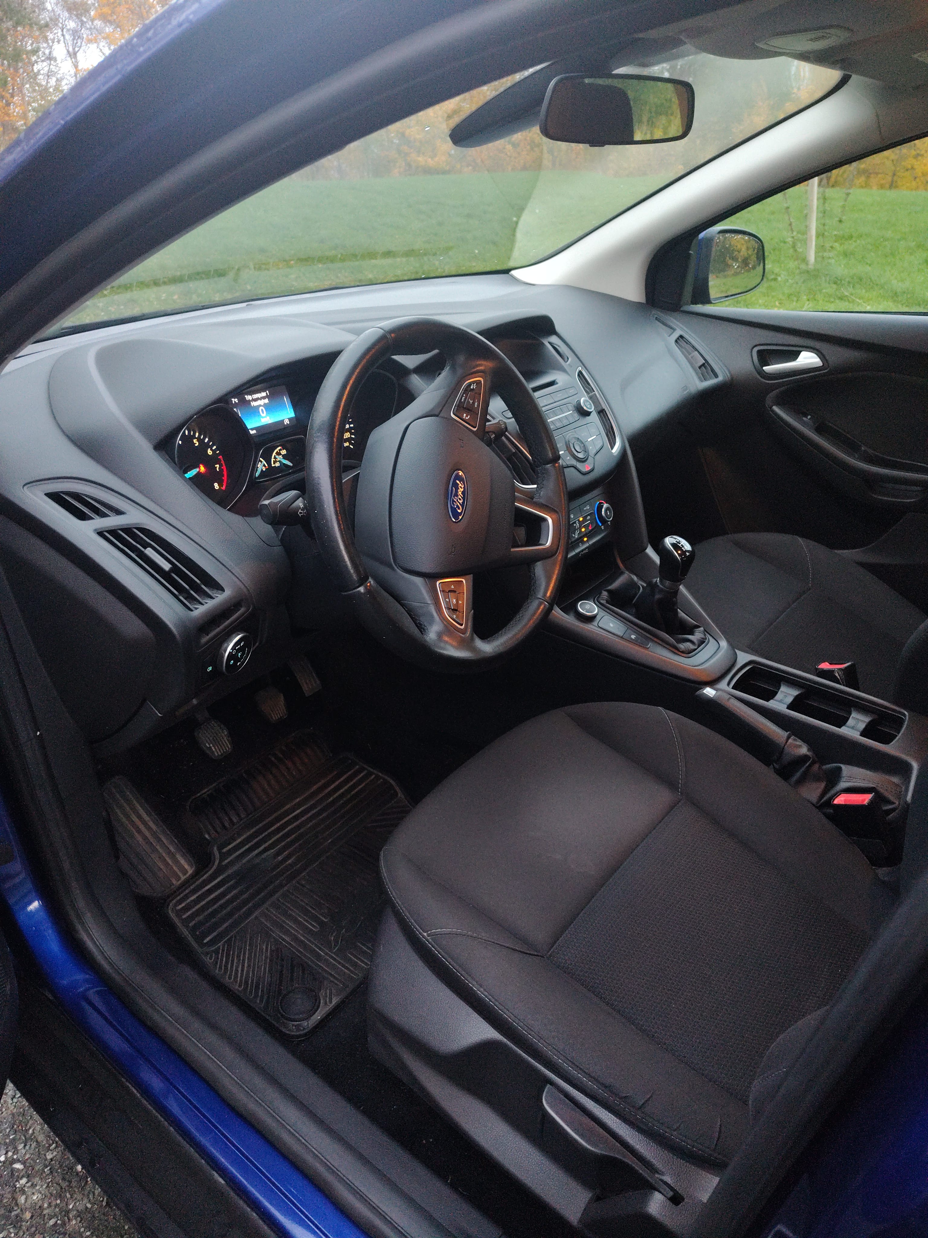 Ford Focus Romslig stasjonsvogn med Vinterdekk