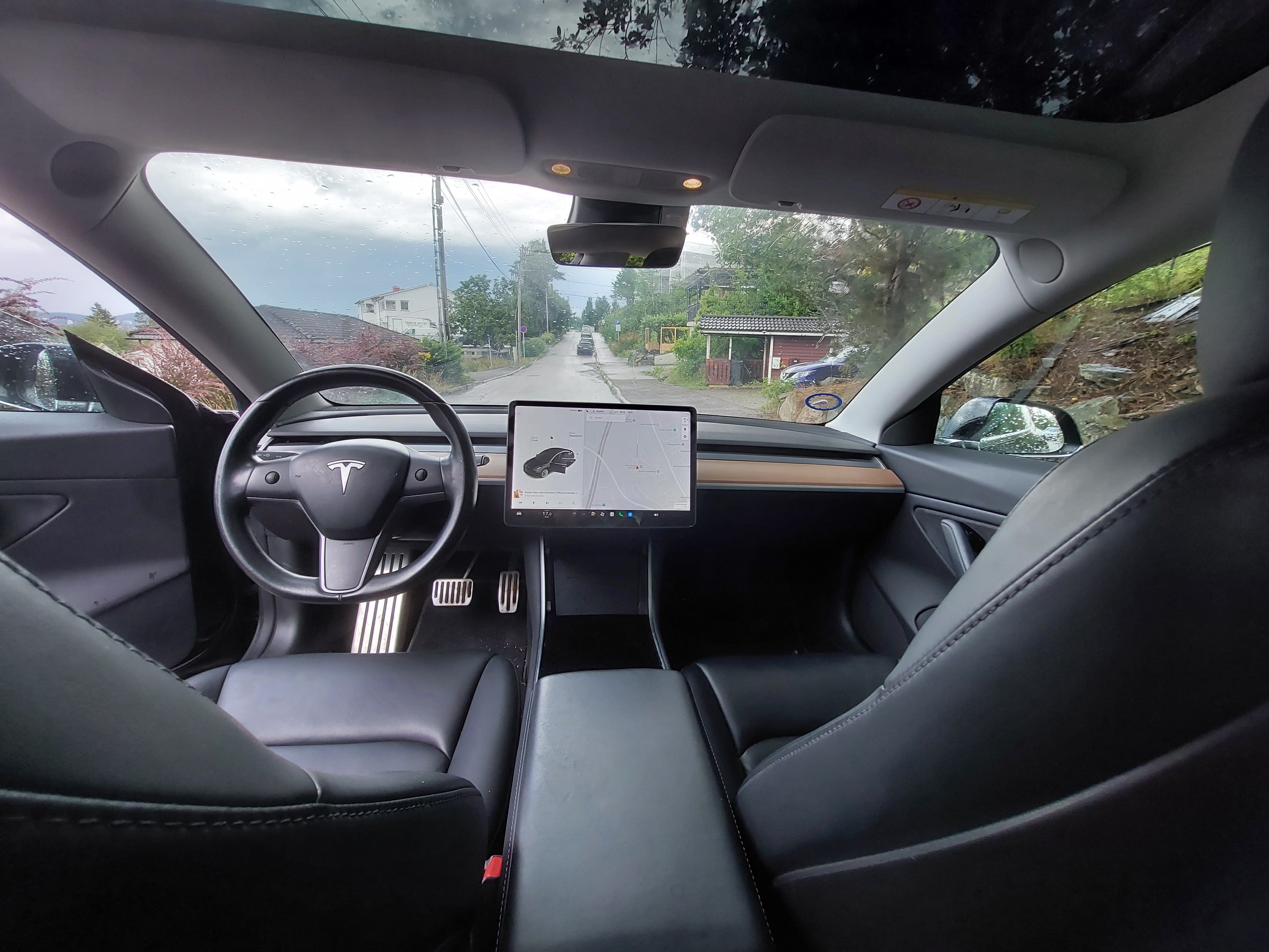 Tesla Model 3 Long Range with Cruise control