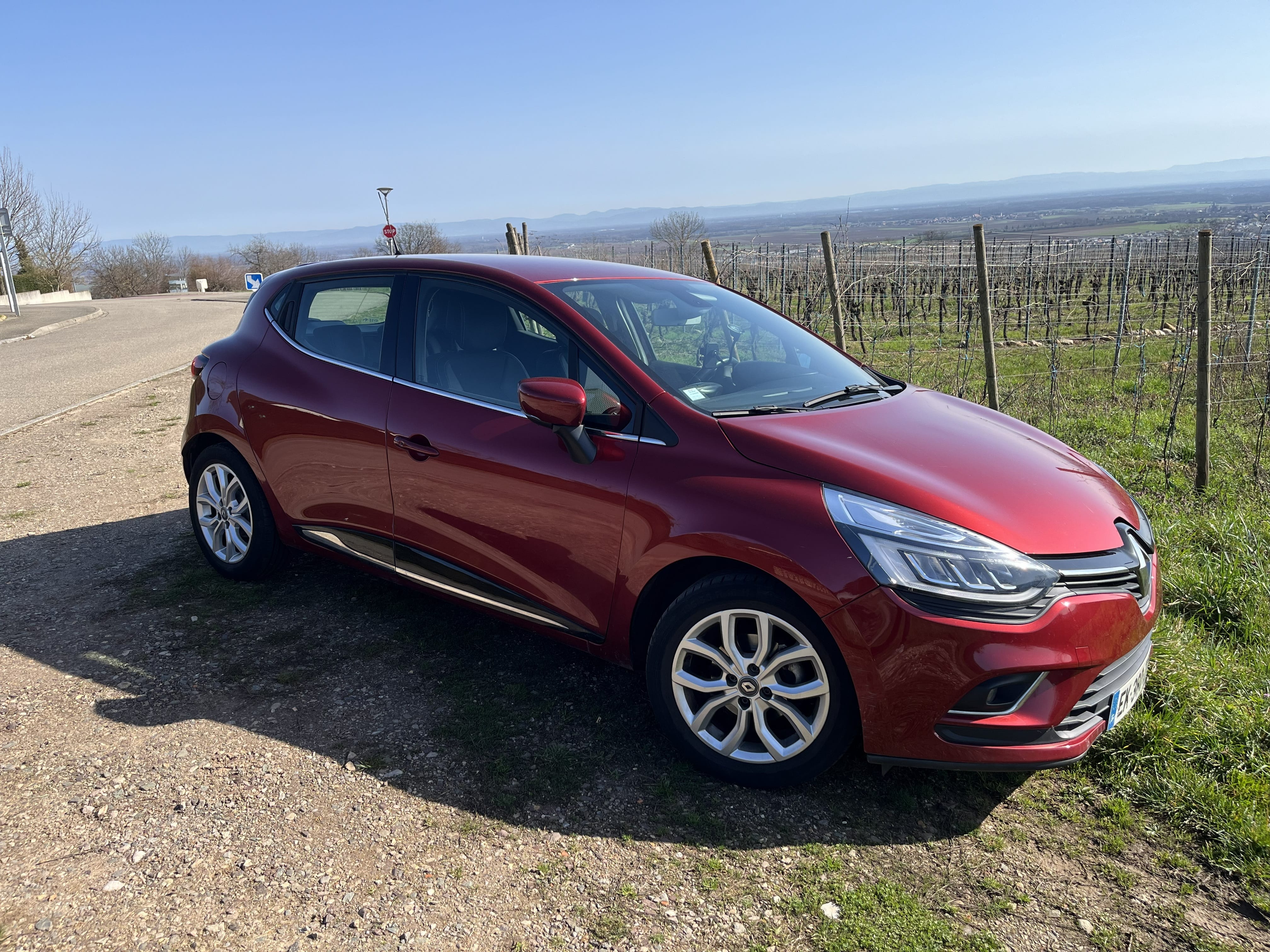 Renault Clio 4 essence avec Climatisation