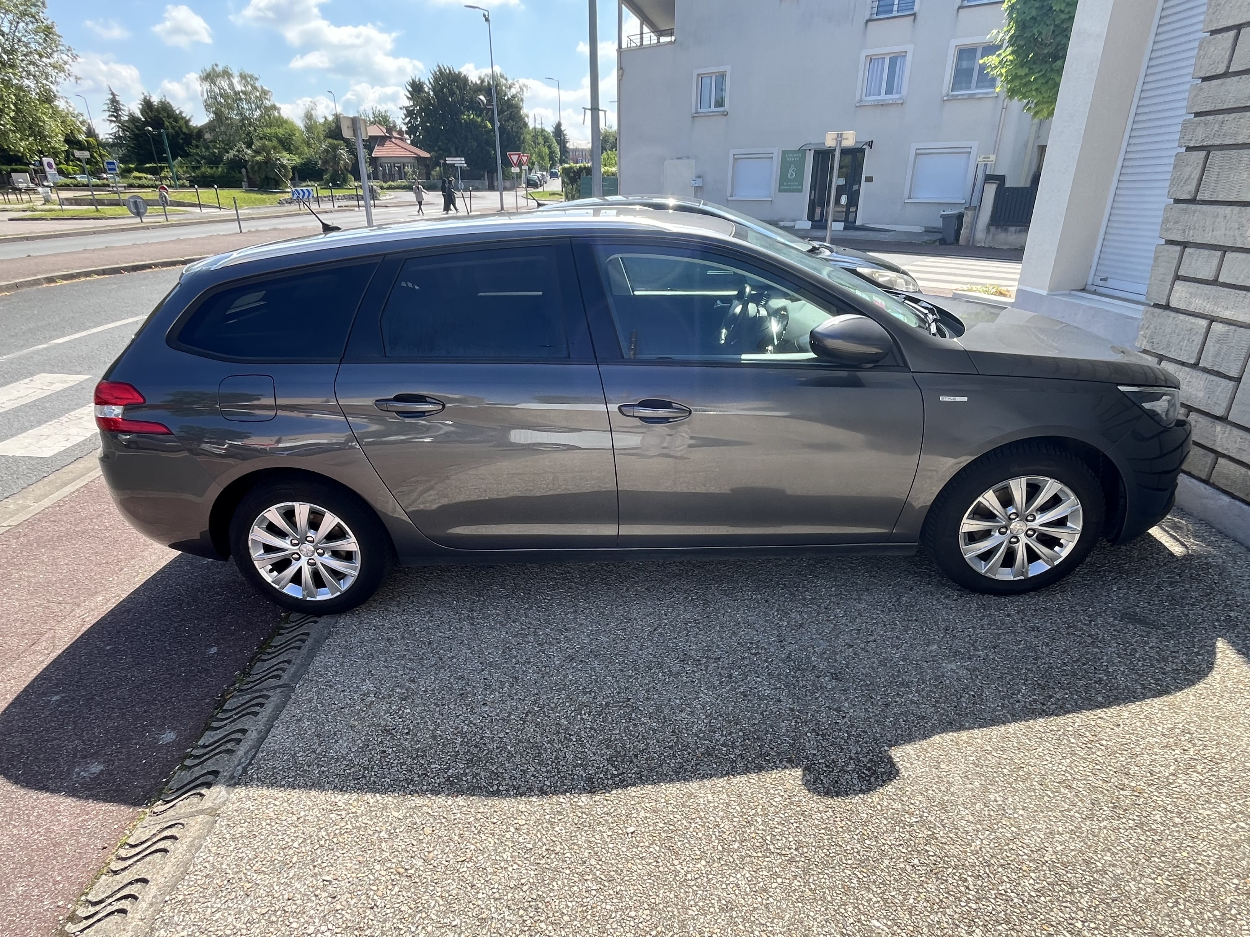 Peugeot 308 SW, 2018, Essence 95